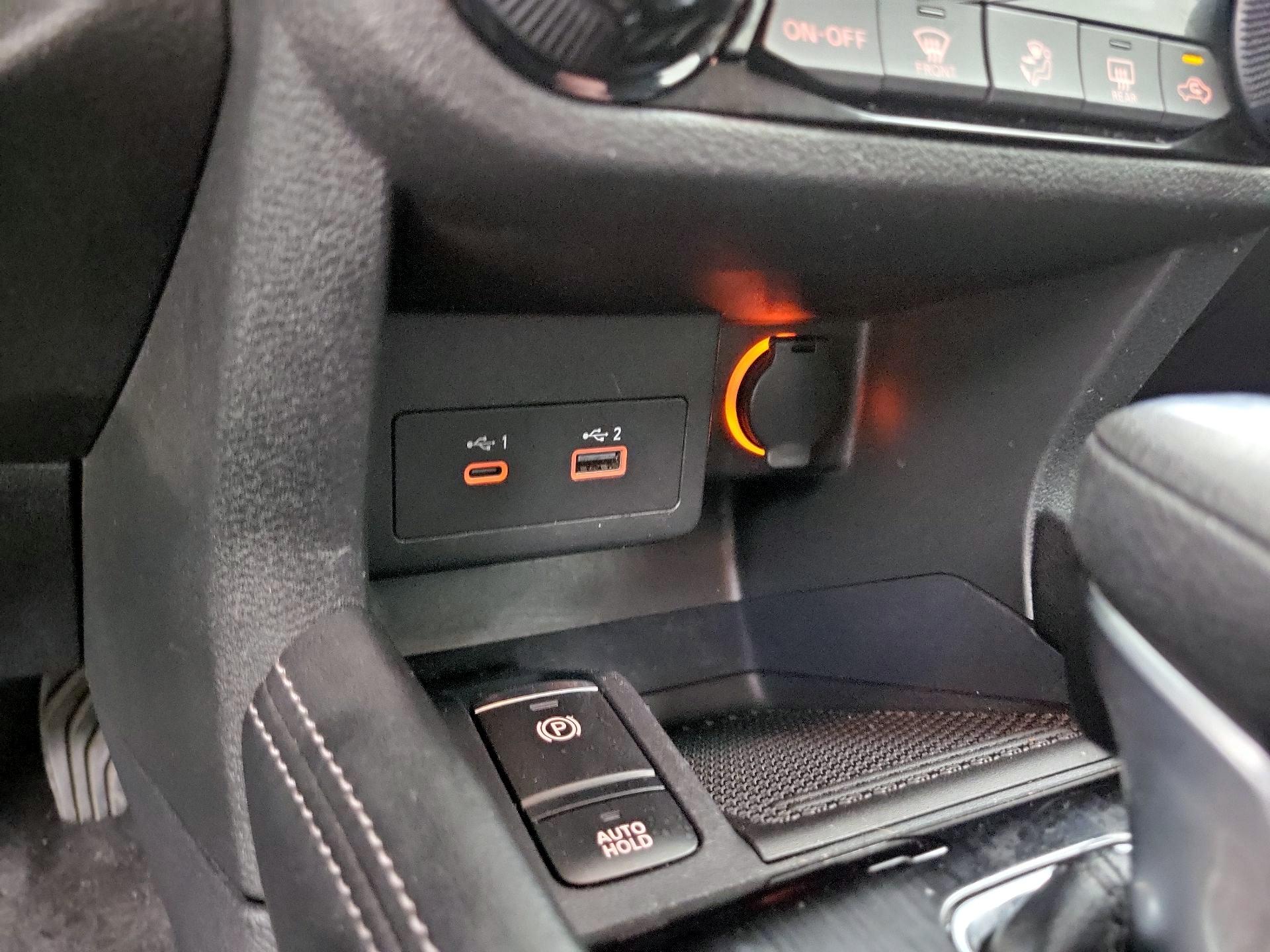 Thumbnail: 2021 Nissan Kicks - 17