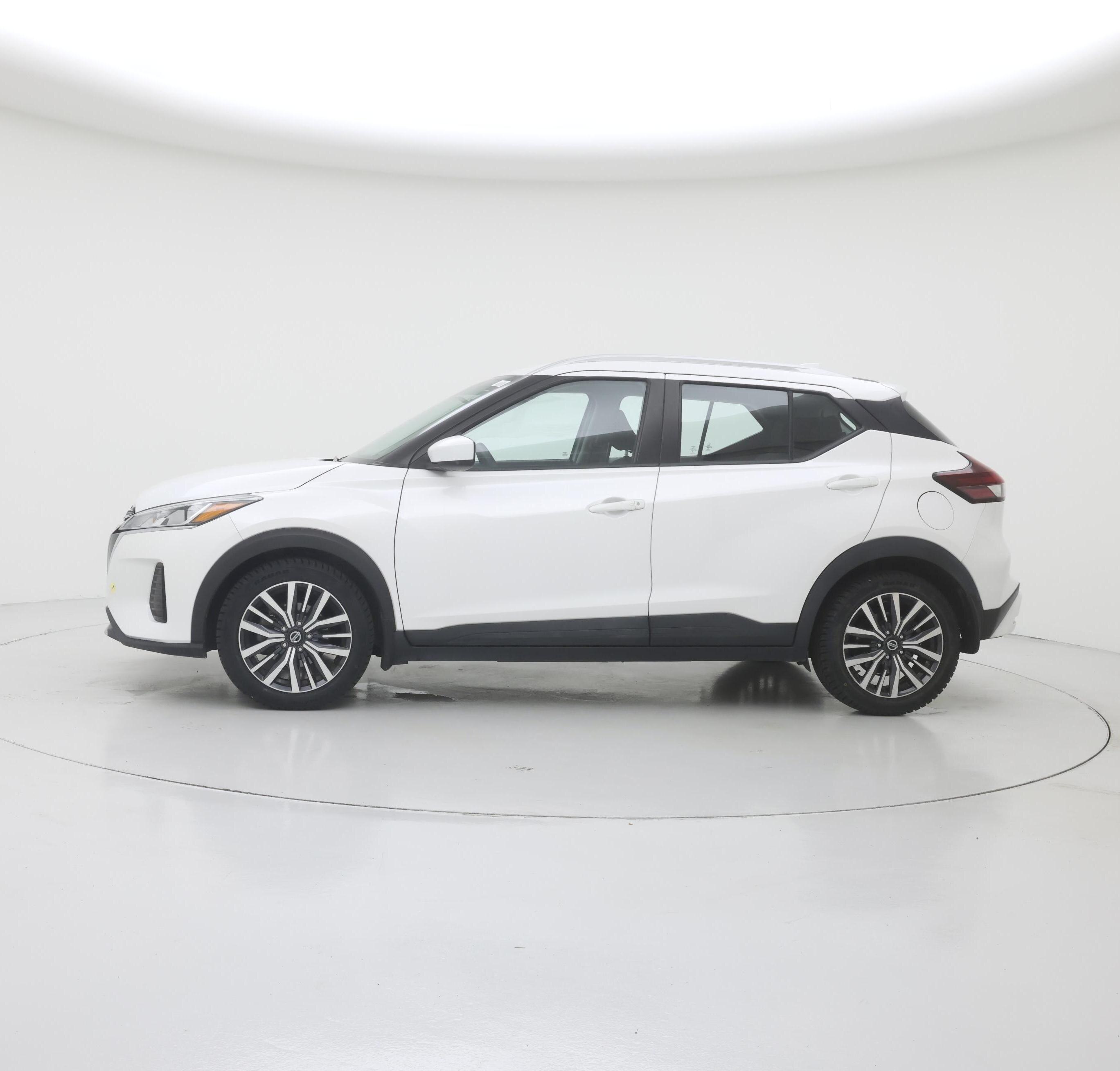 Thumbnail: 2021 Nissan Kicks - 3