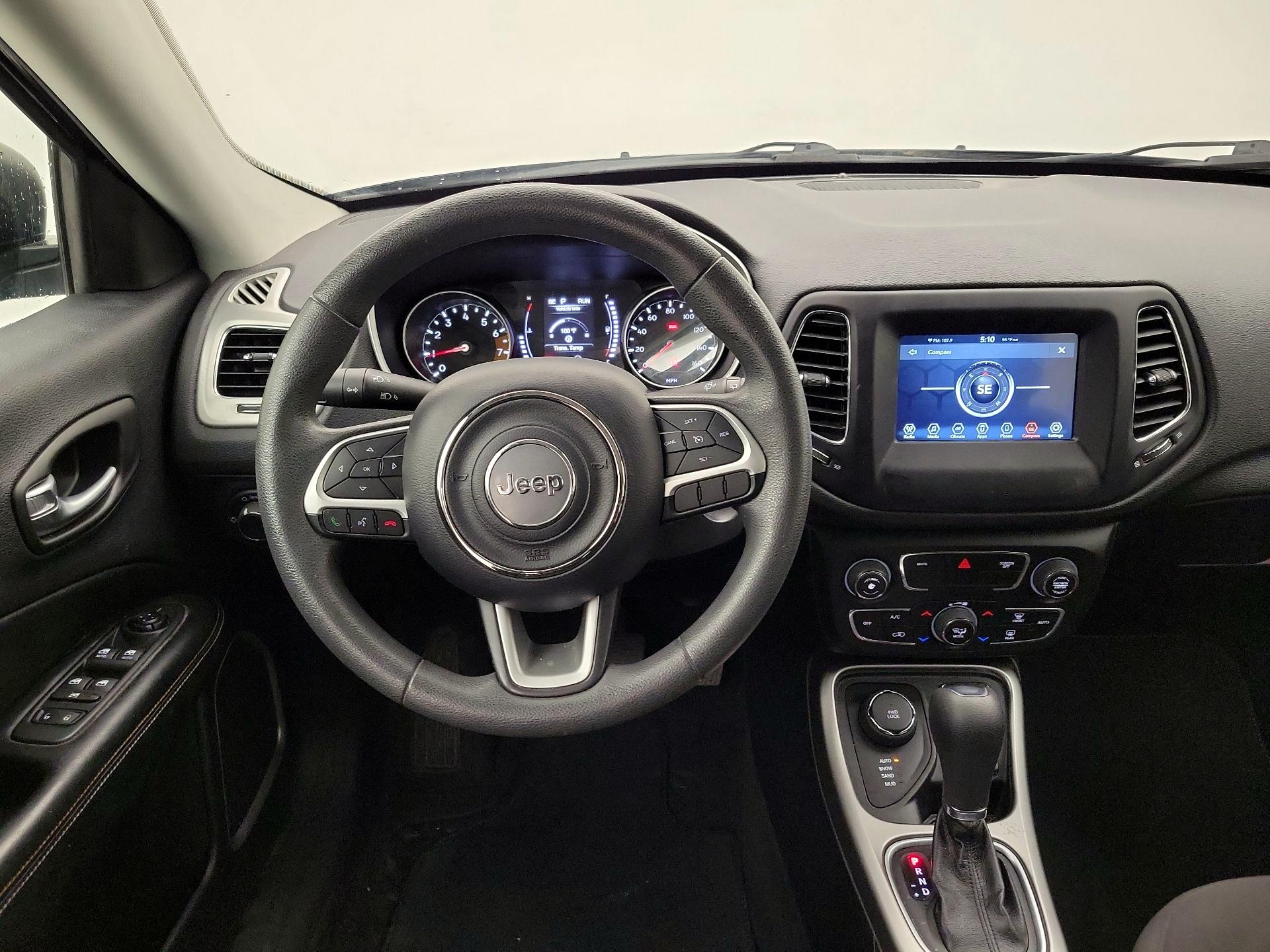 Thumbnail: 2021 Jeep Compass - 10