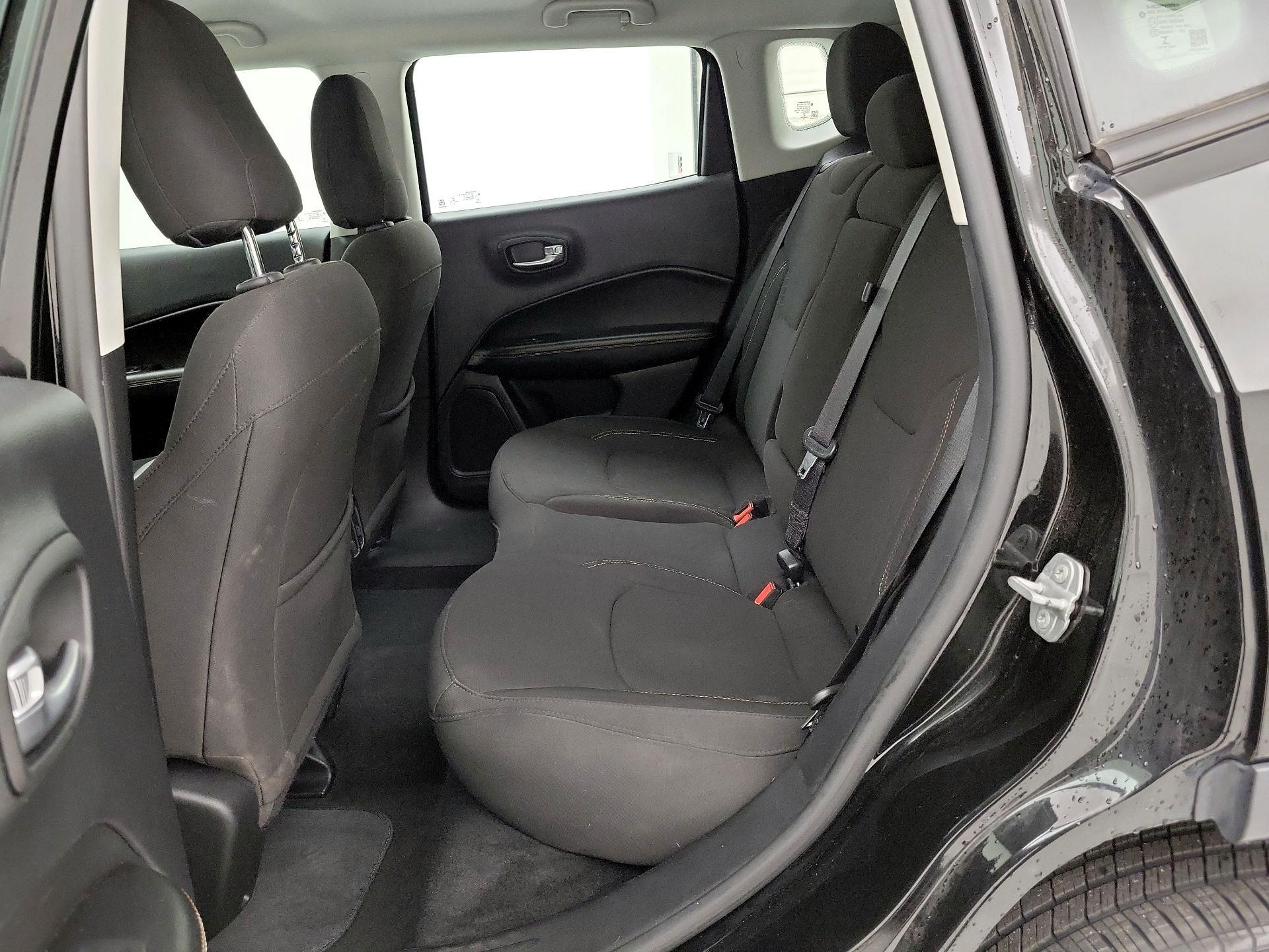 Thumbnail: 2021 Jeep Compass - 20