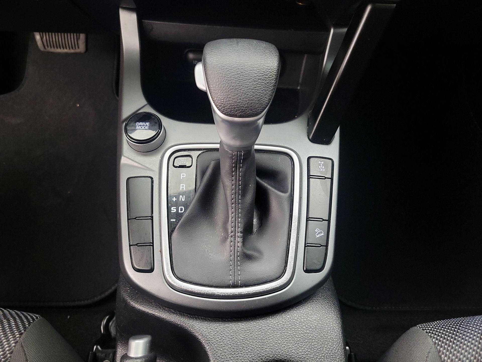 Thumbnail: 2023 Kia Seltos - 17