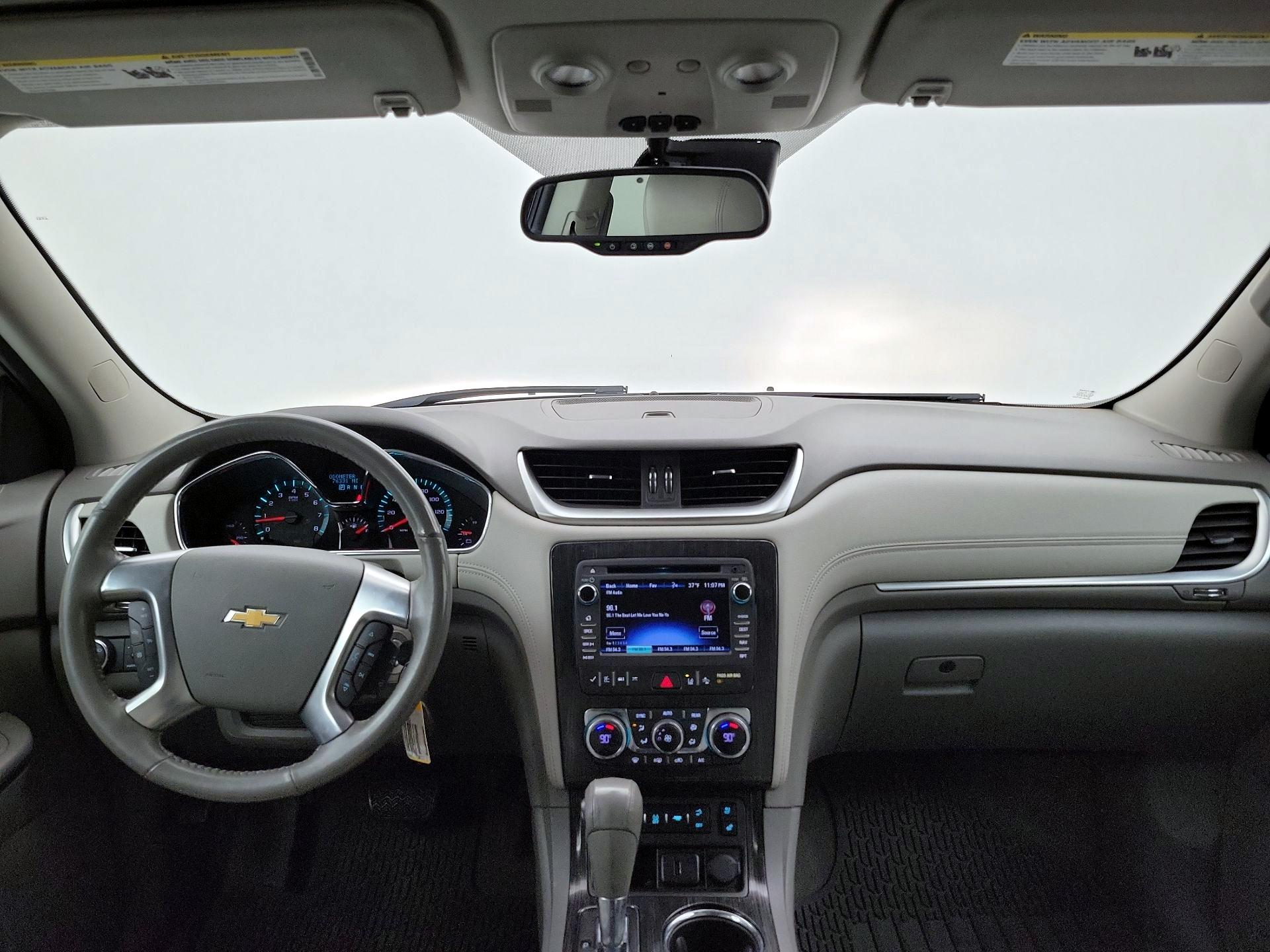 Thumbnail: 2017 Chevrolet Traverse - 9