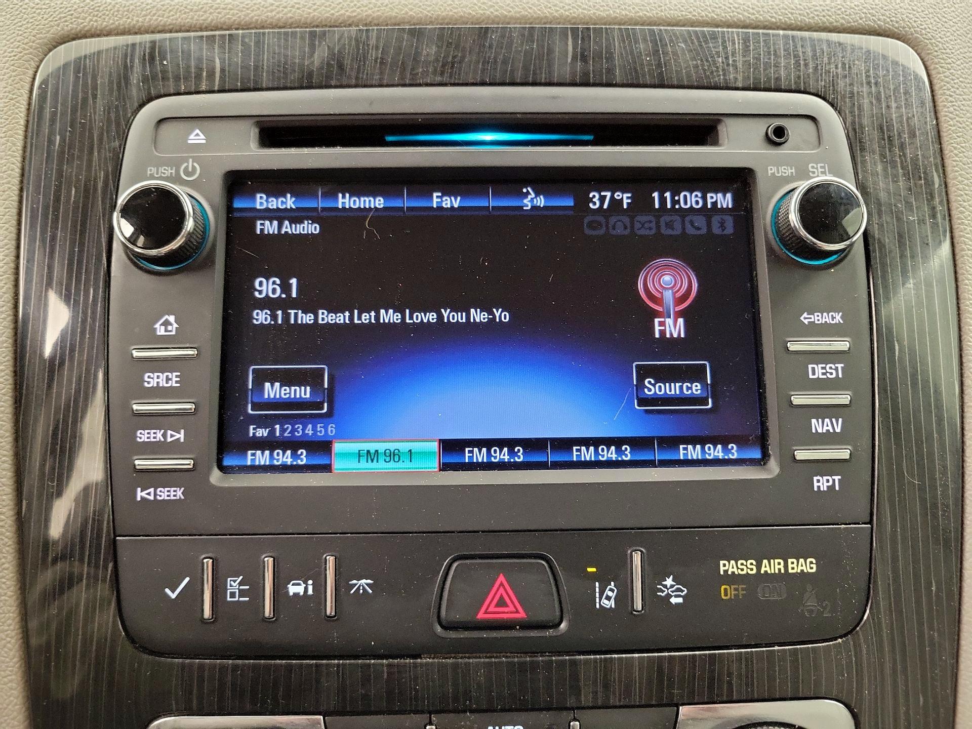 Thumbnail: 2017 Chevrolet Traverse - 15