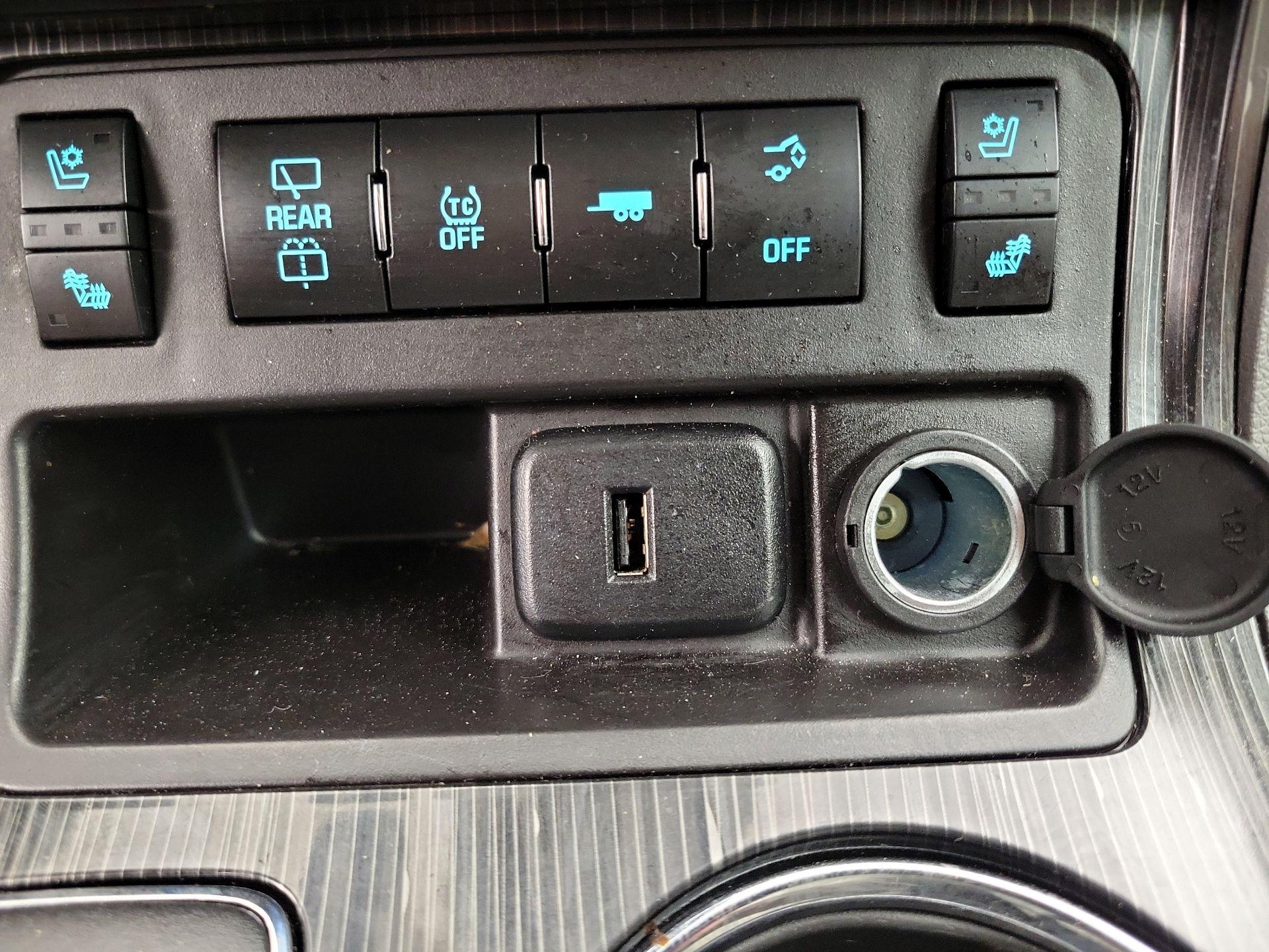 Thumbnail: 2017 Chevrolet Traverse - 18