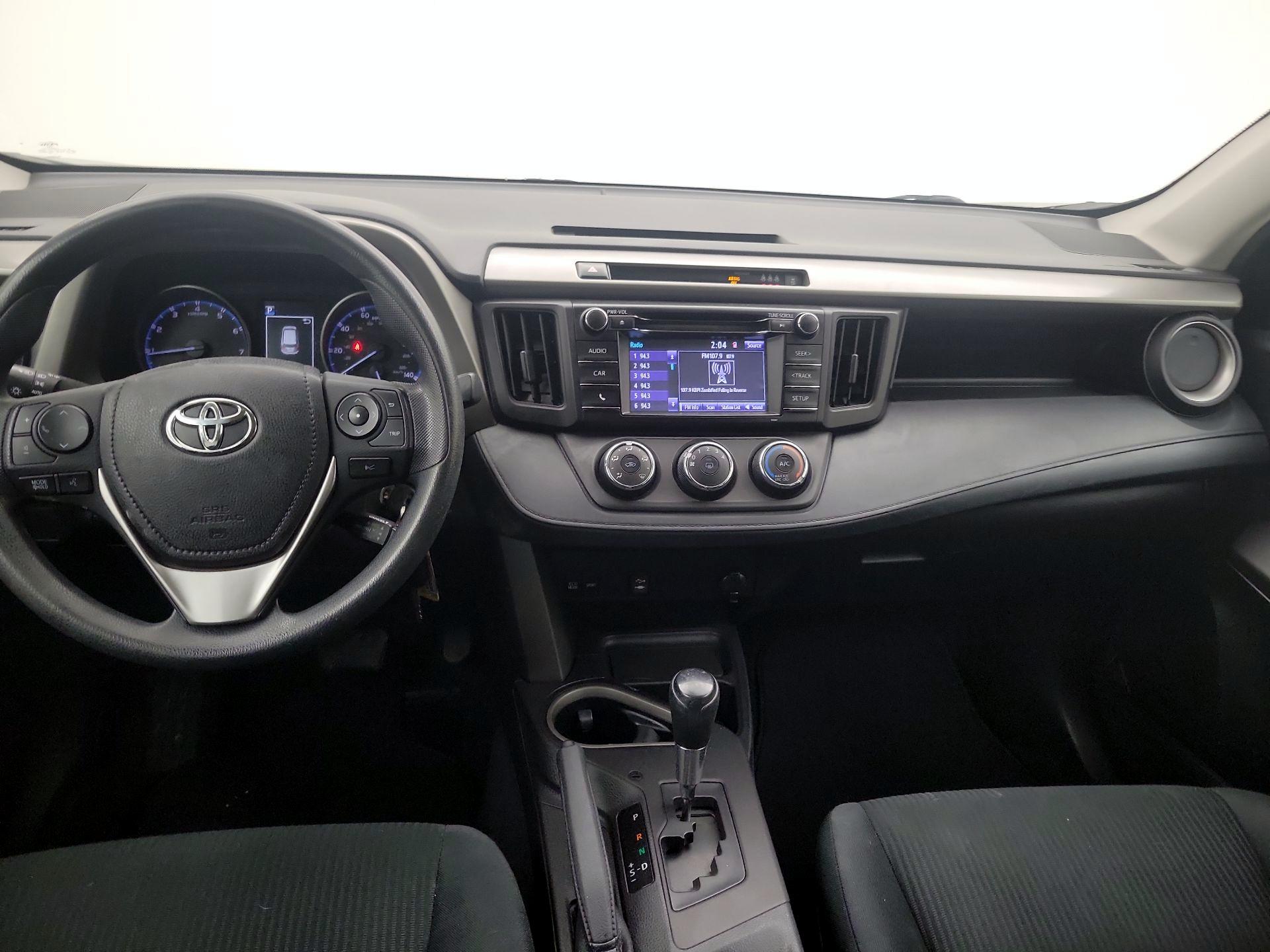 Thumbnail: 2018 Toyota RAV4 - 9