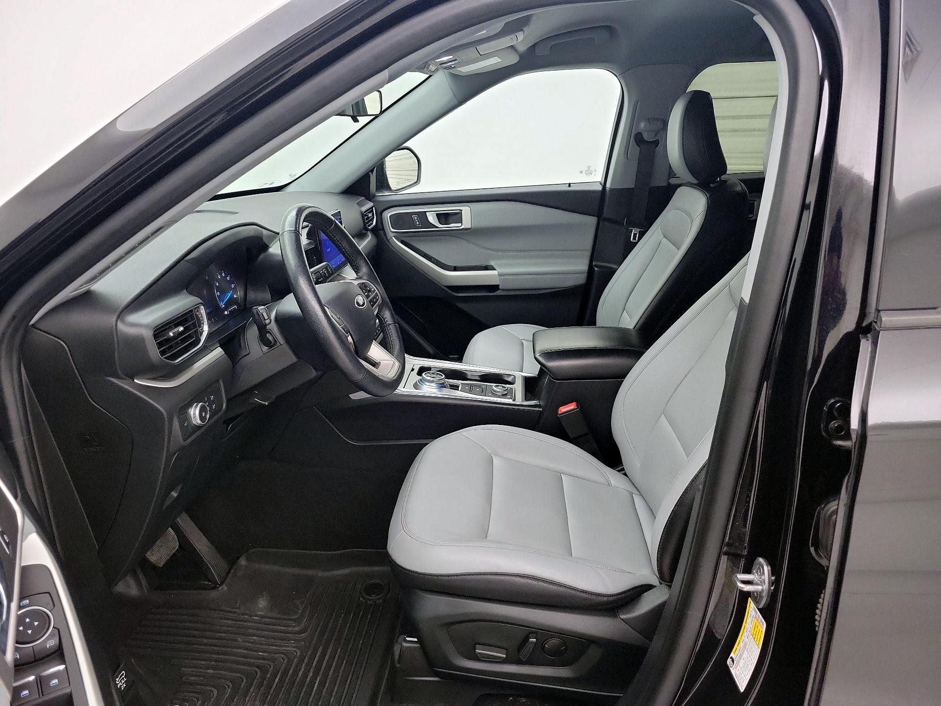 Thumbnail: 2021 Ford Explorer - 11