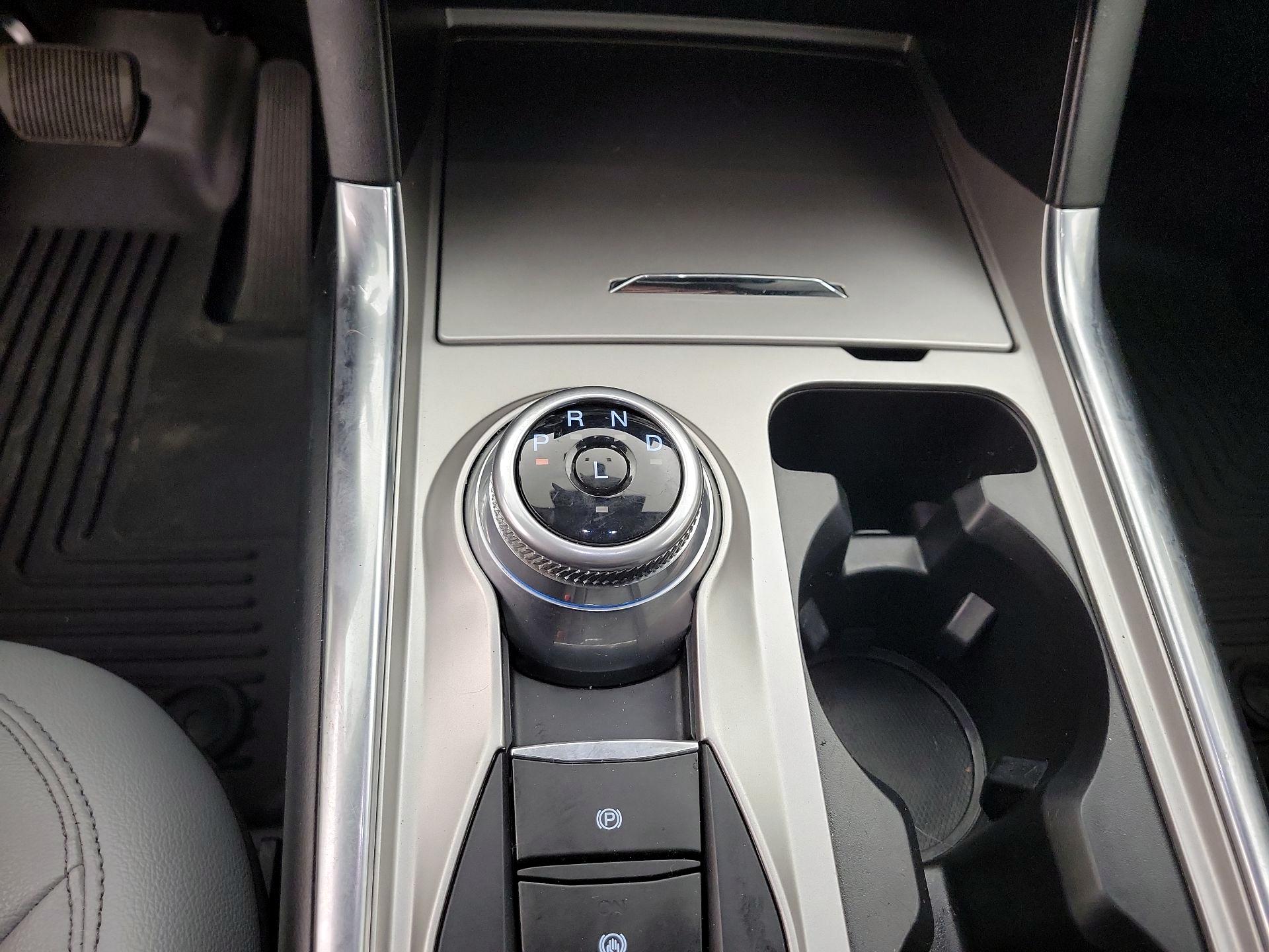 Thumbnail: 2021 Ford Explorer - 18