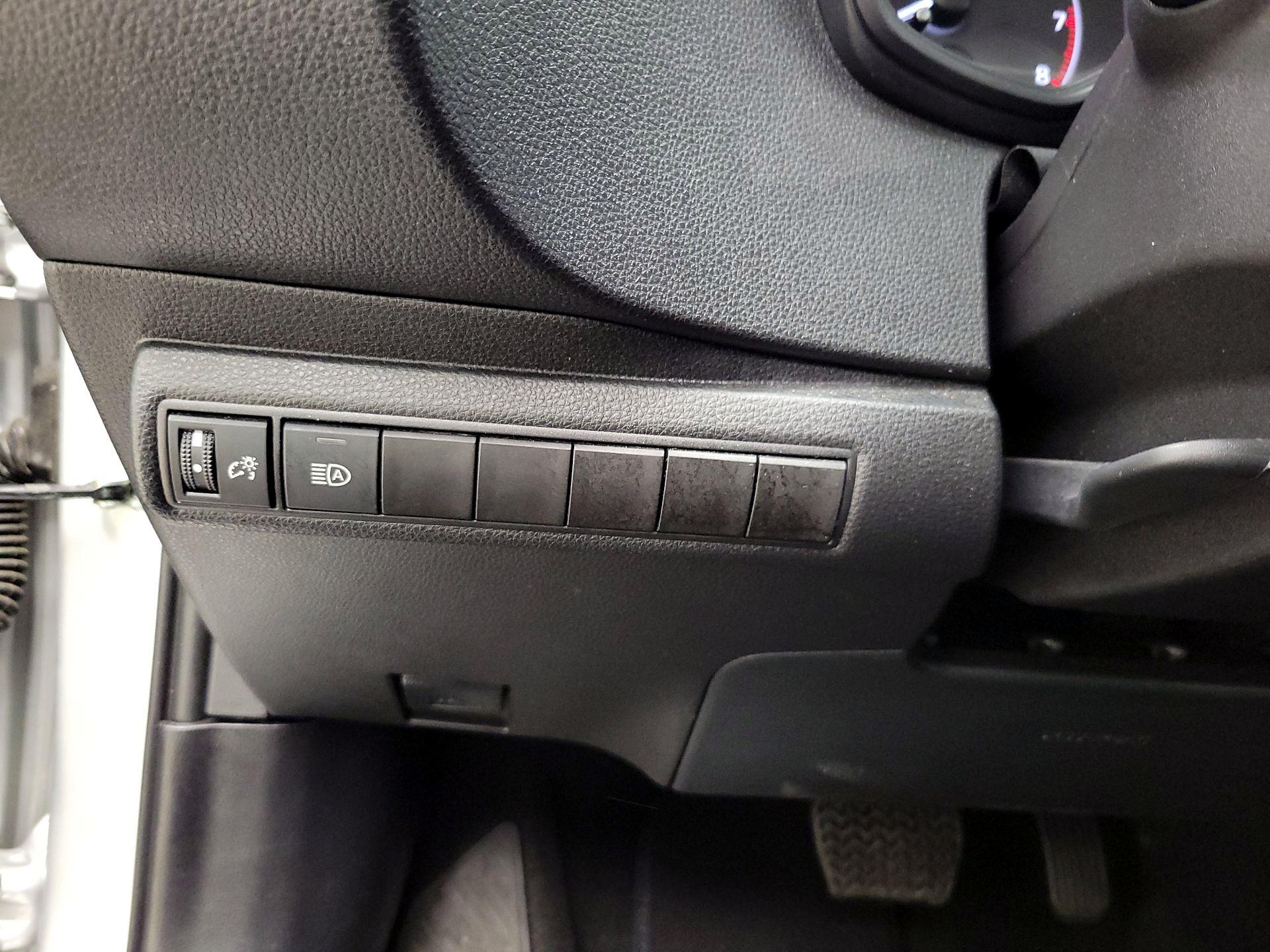 Thumbnail: 2025 Toyota Corolla - 13