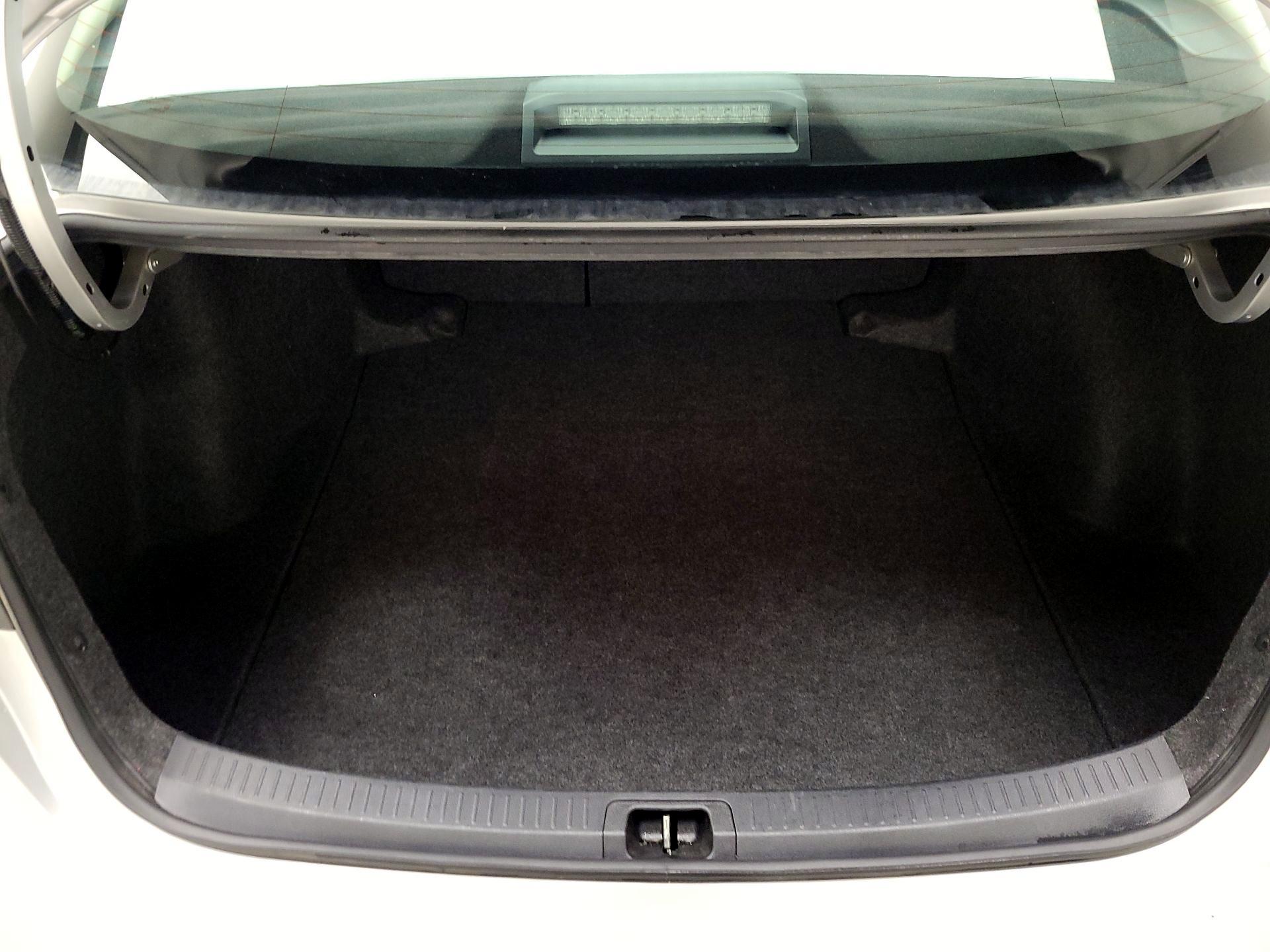 Thumbnail: 2025 Toyota Corolla - 20