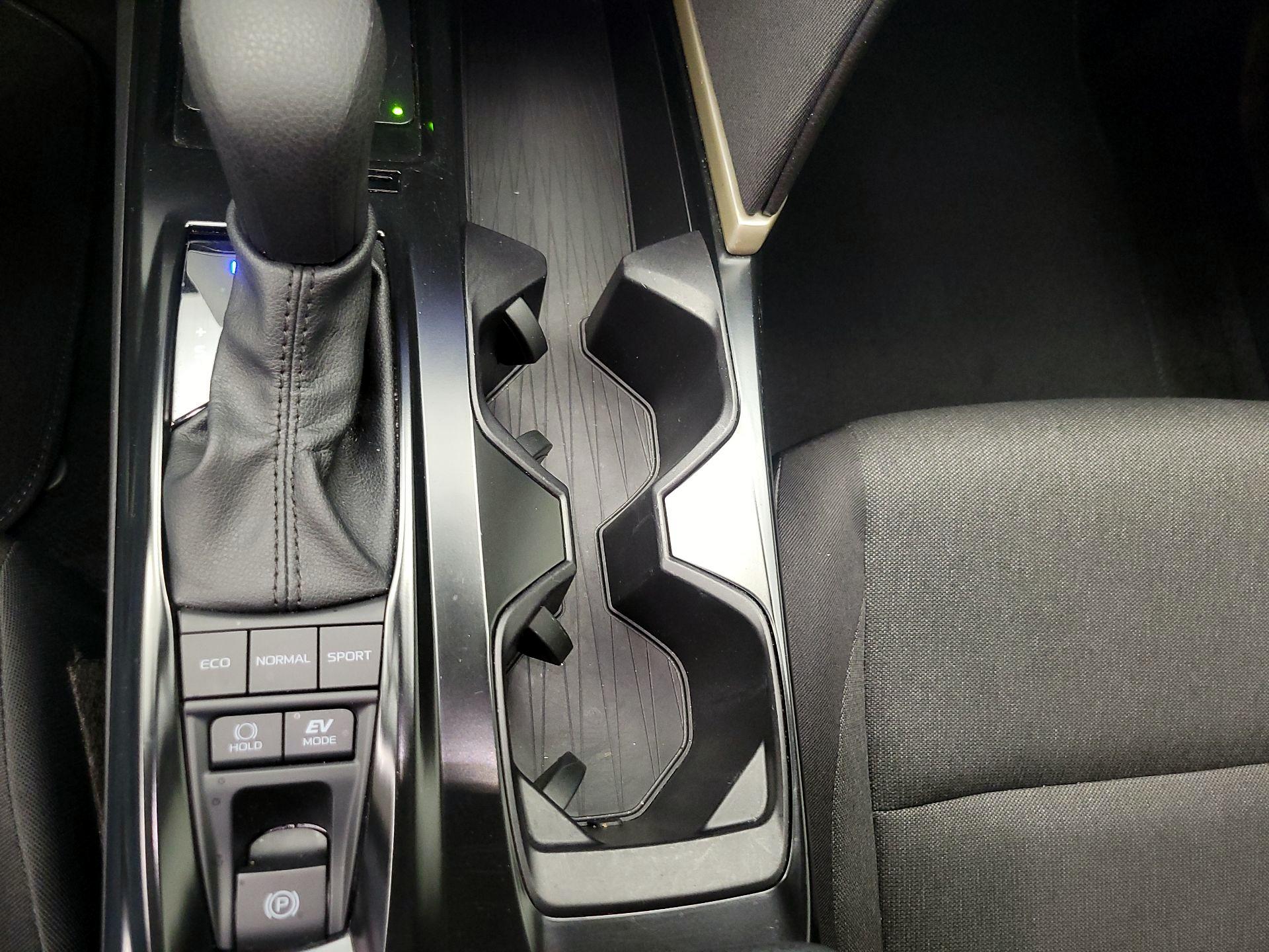 Thumbnail: 2025 Toyota Camry - 17