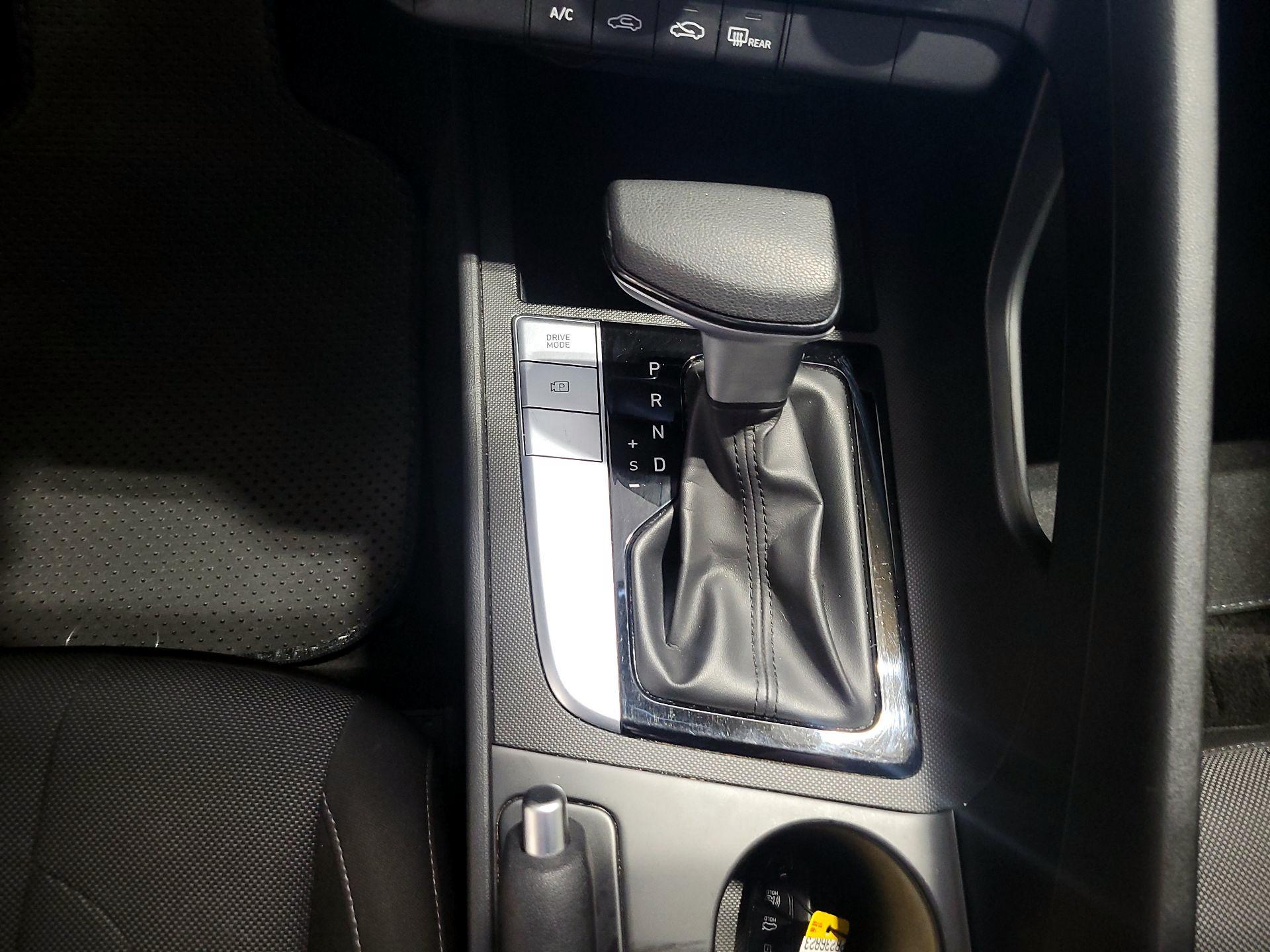 Thumbnail: 2024 Hyundai Elantra - 17