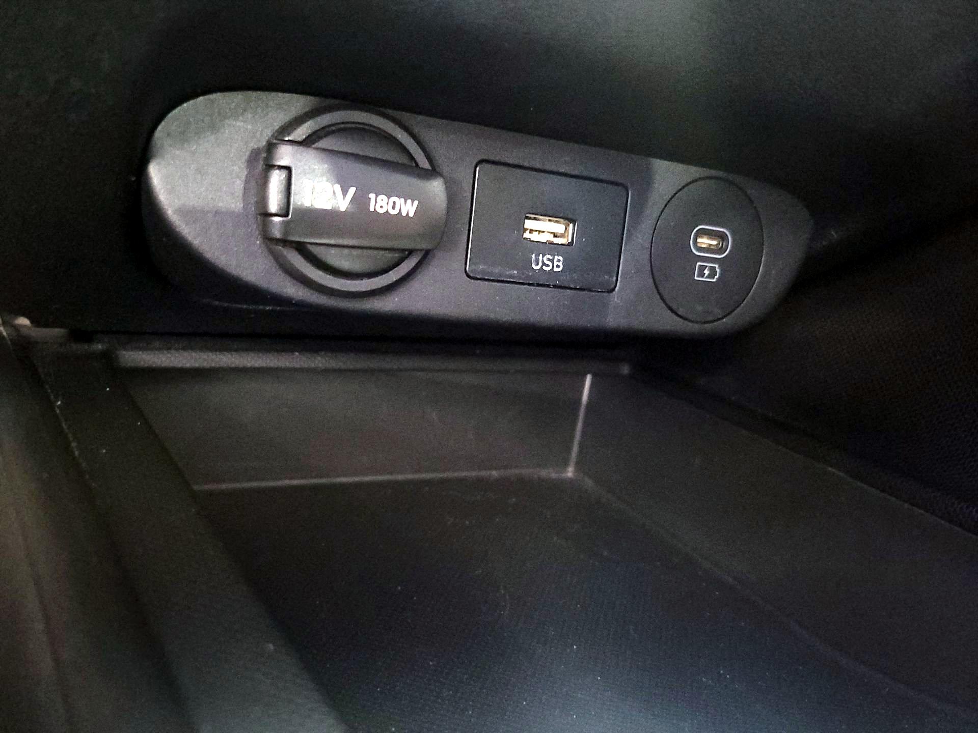 Thumbnail: 2024 Hyundai Elantra - 18