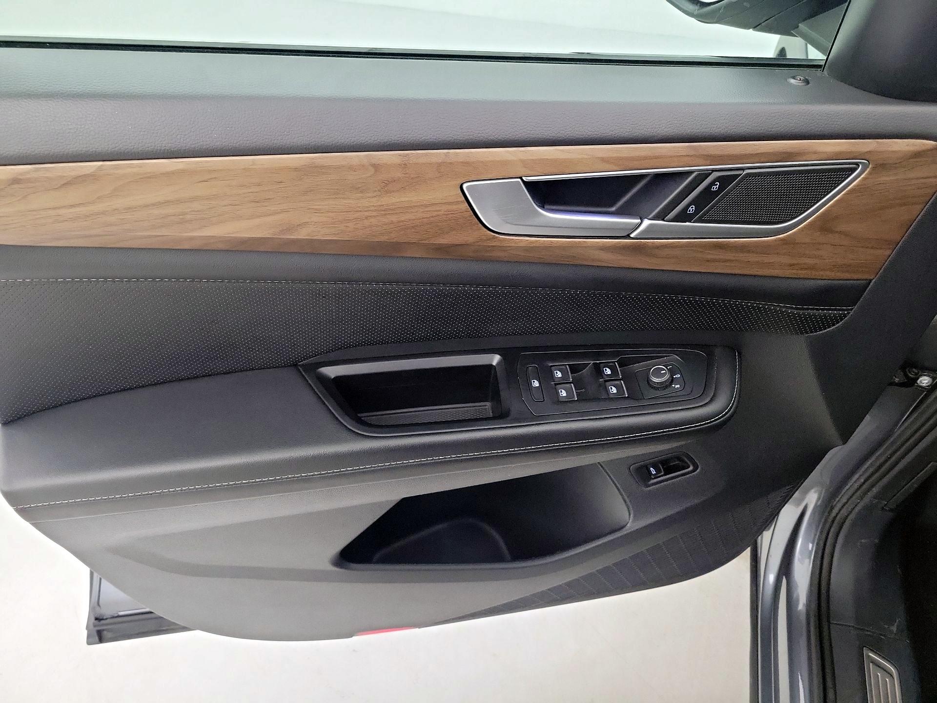 Thumbnail: 2024 Volkswagen Atlas - 12