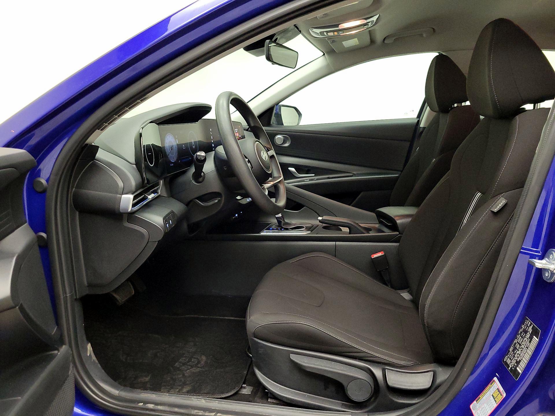 Thumbnail: 2024 Hyundai Elantra - 11