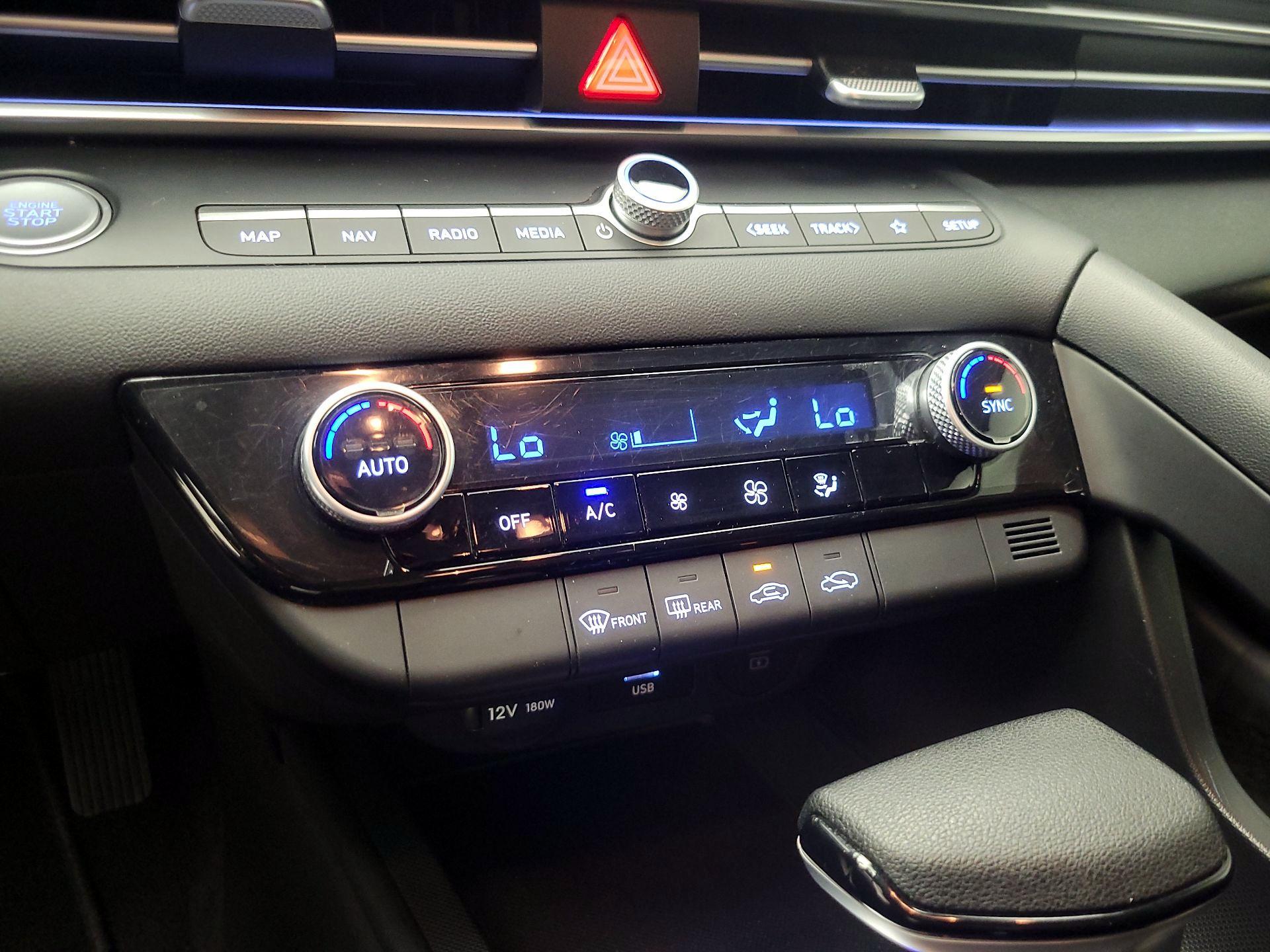 Thumbnail: 2024 Hyundai Elantra - 17