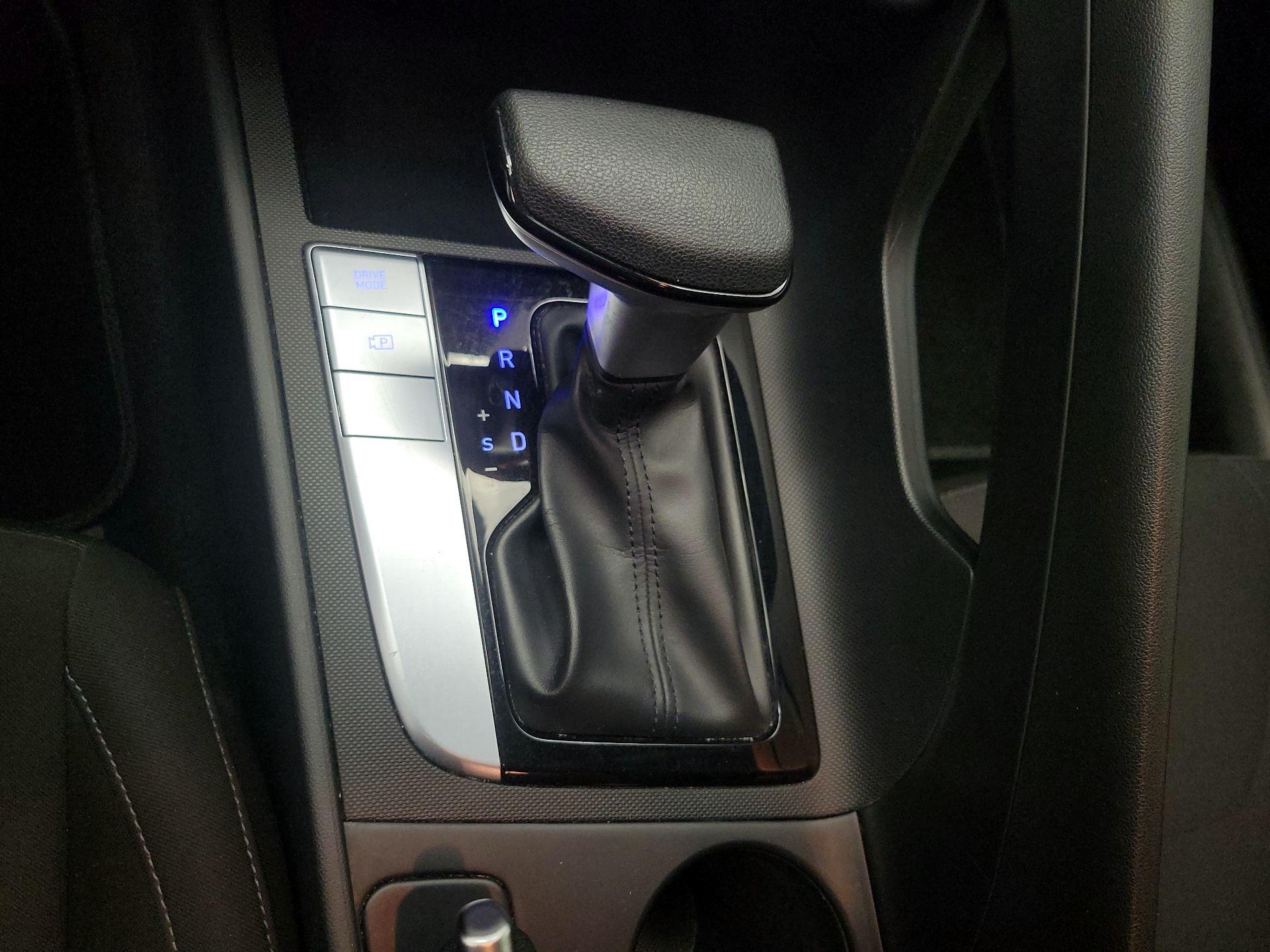 Thumbnail: 2024 Hyundai Elantra - 18