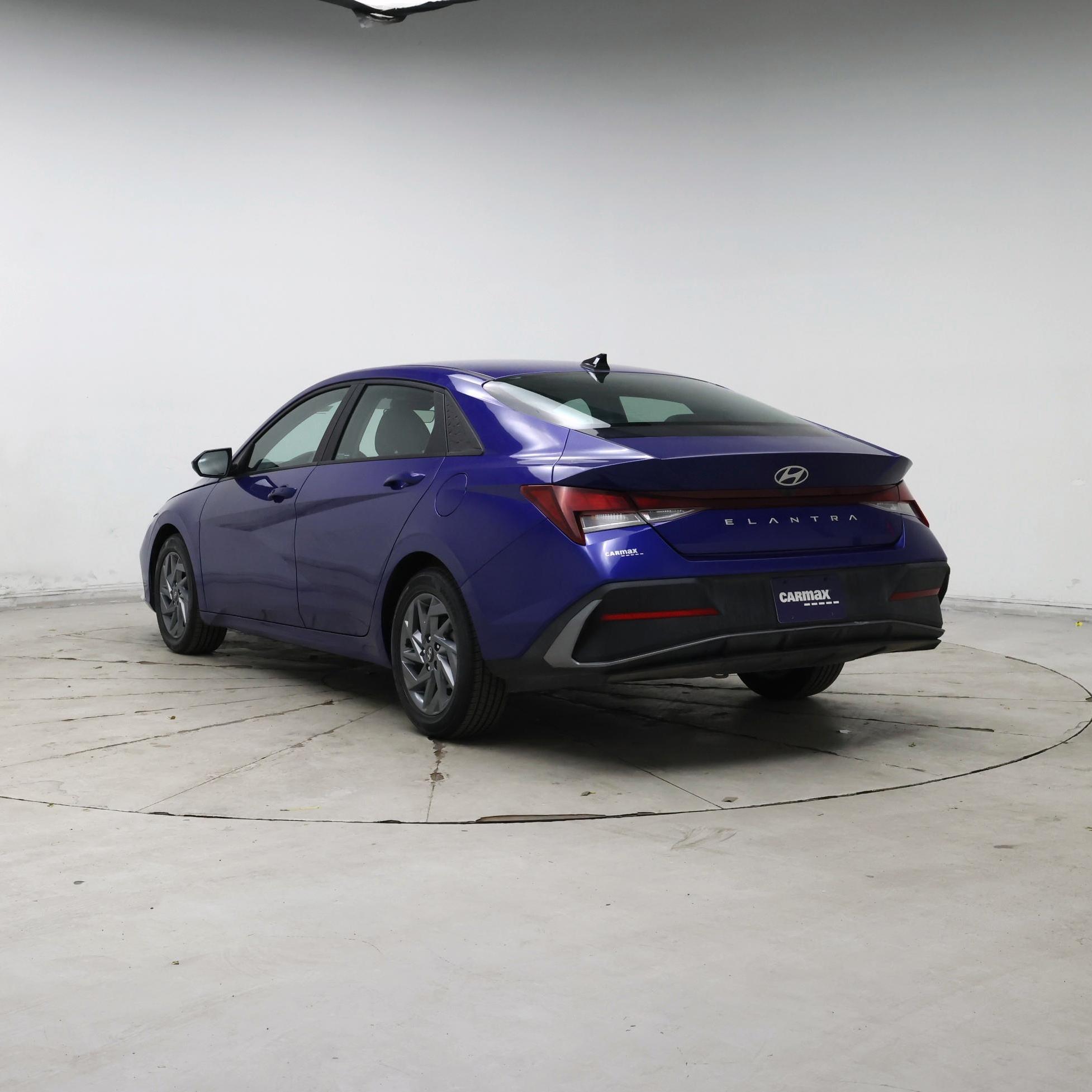 Thumbnail: 2024 Hyundai Elantra - 2