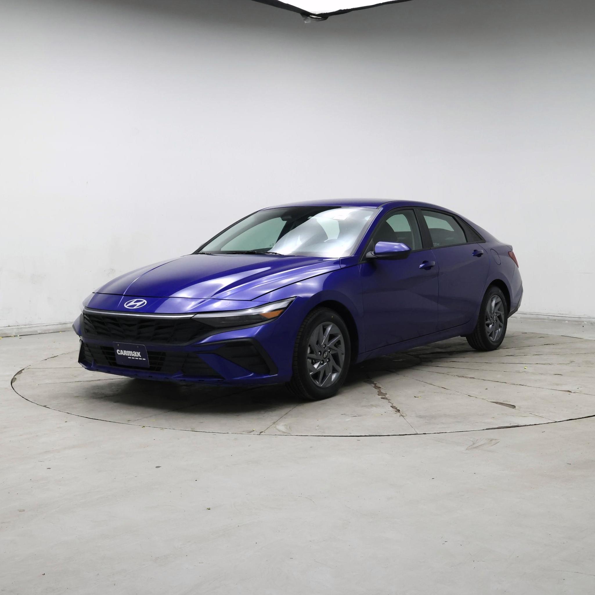 Thumbnail: 2024 Hyundai Elantra - 4