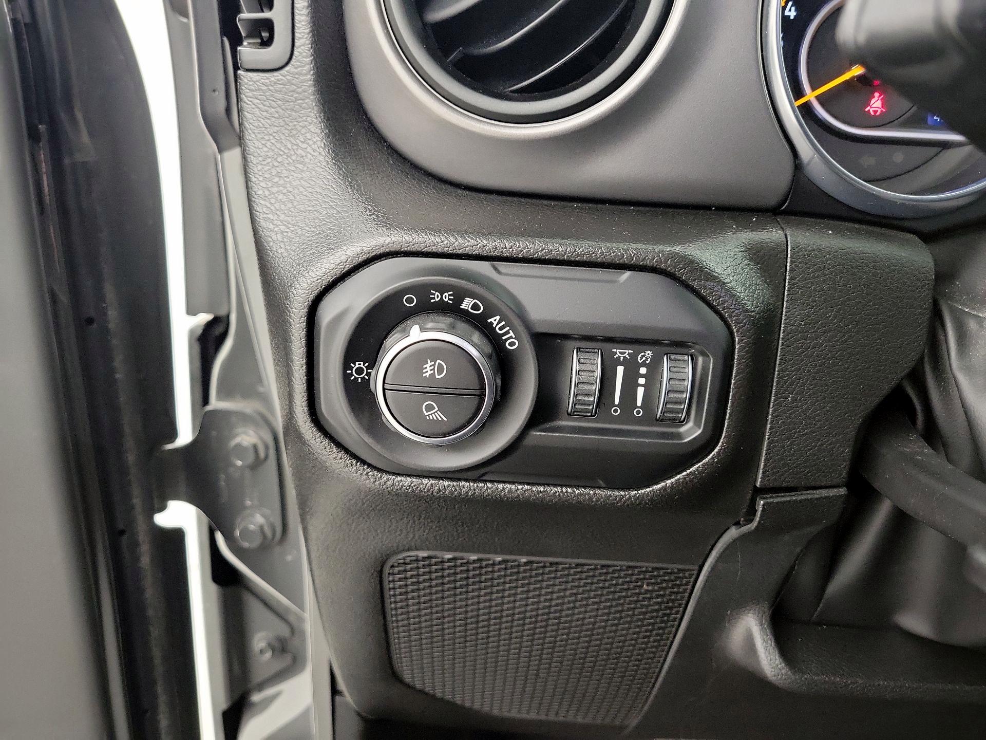 Thumbnail: 2022 Jeep Gladiator - 13