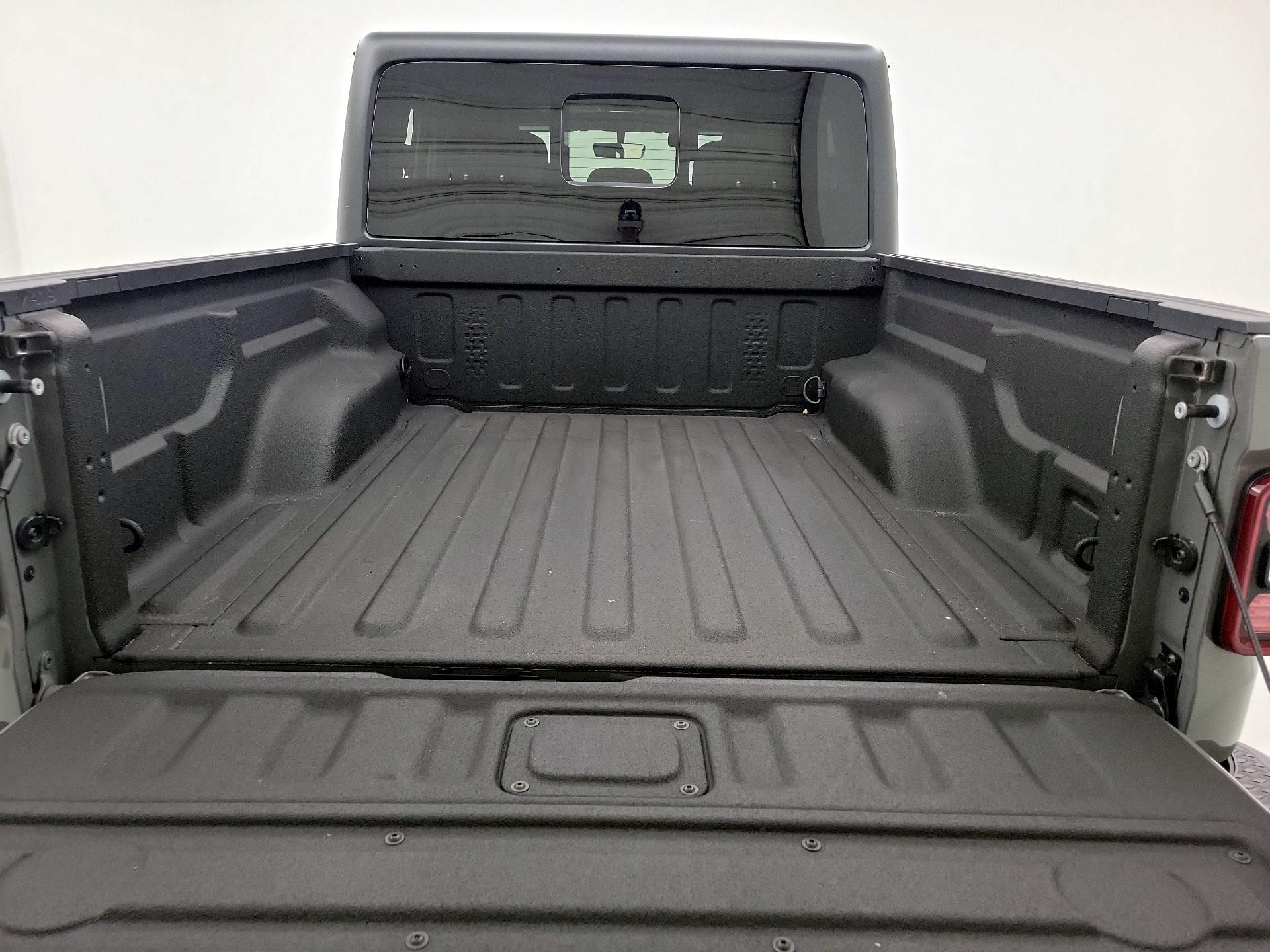 Thumbnail: 2022 Jeep Gladiator - 20