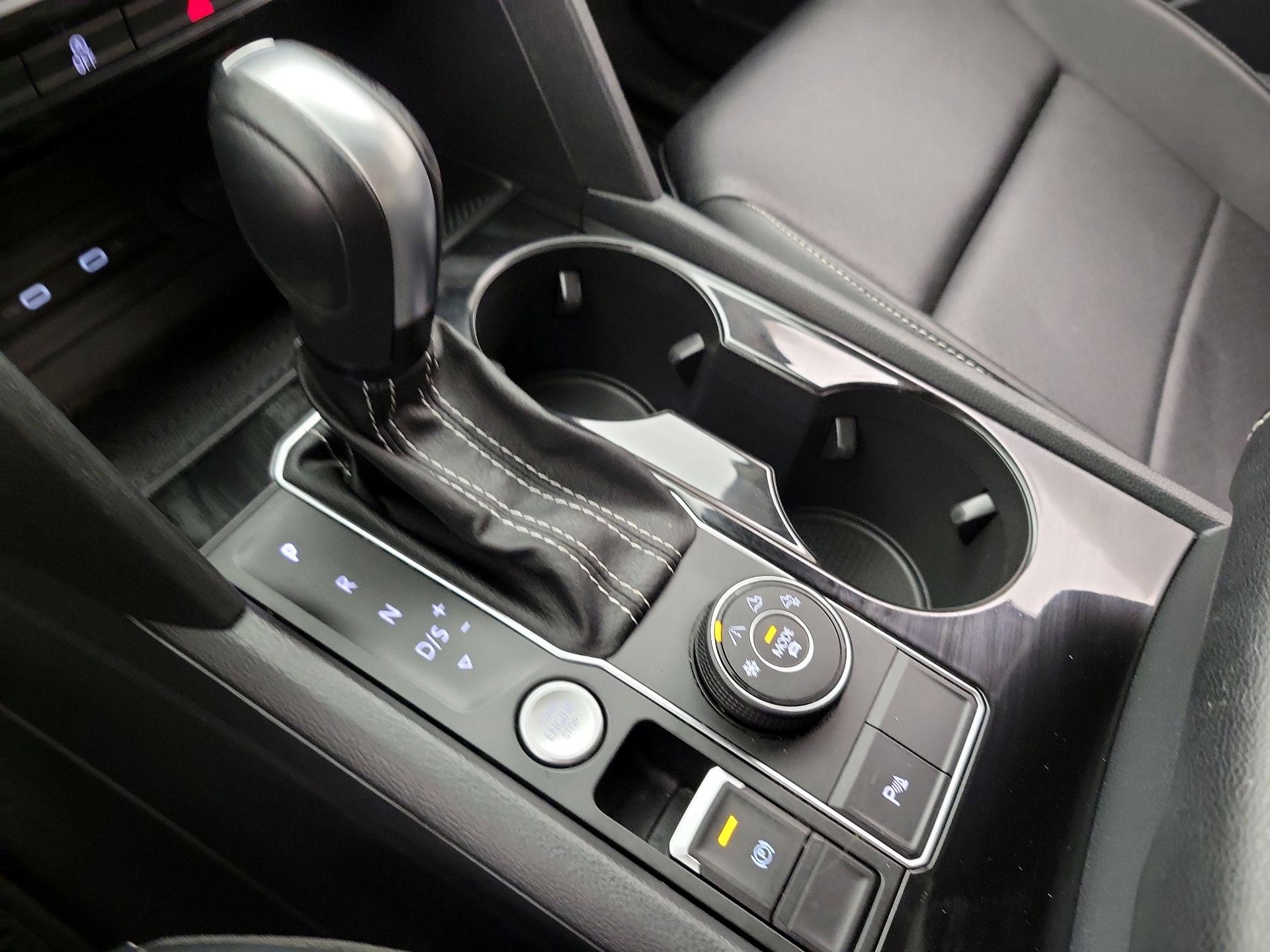 Thumbnail: 2022 Volkswagen Atlas - 17