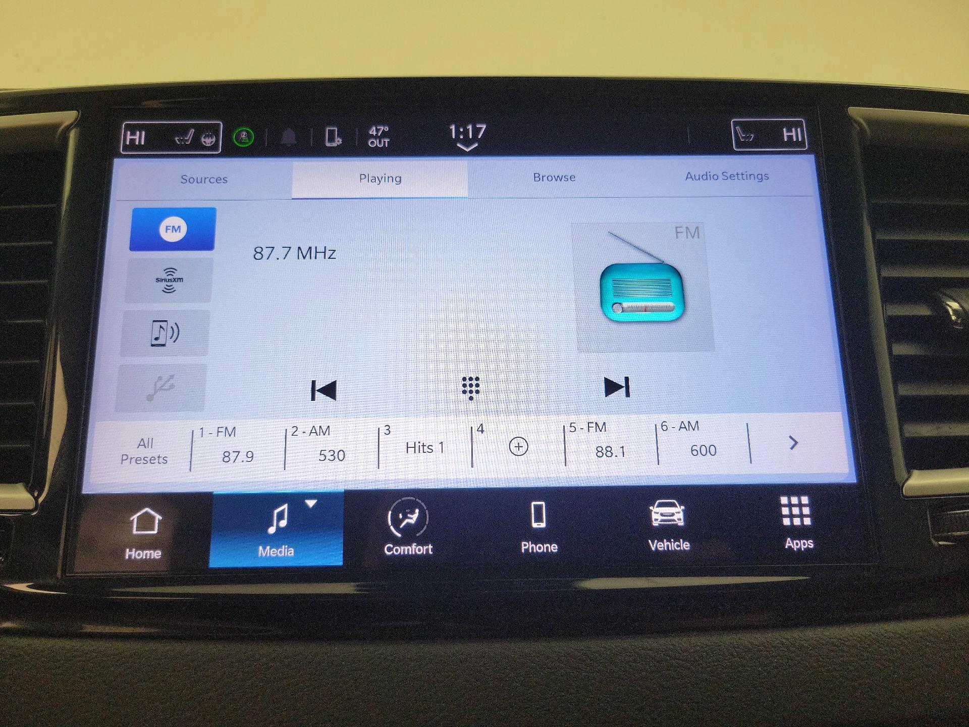 Thumbnail: 2023 Chrysler Pacifica - 15