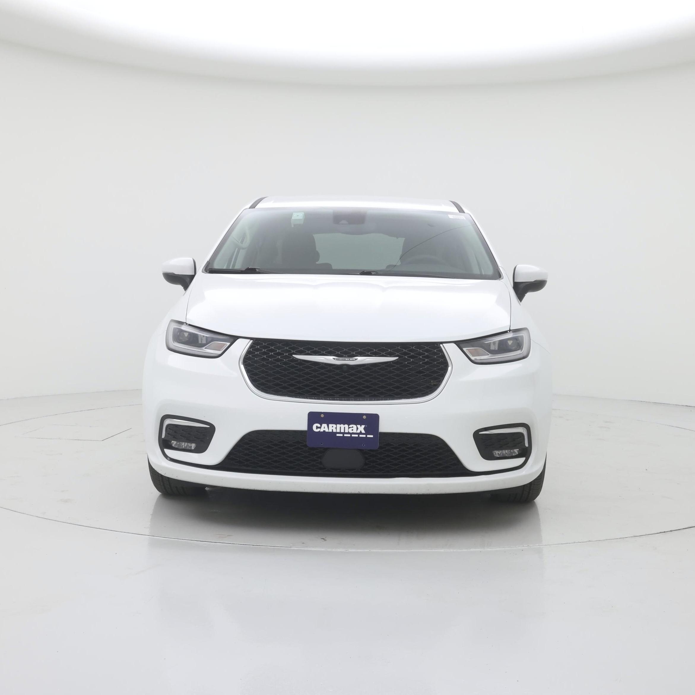 Thumbnail: 2023 Chrysler Pacifica - 5