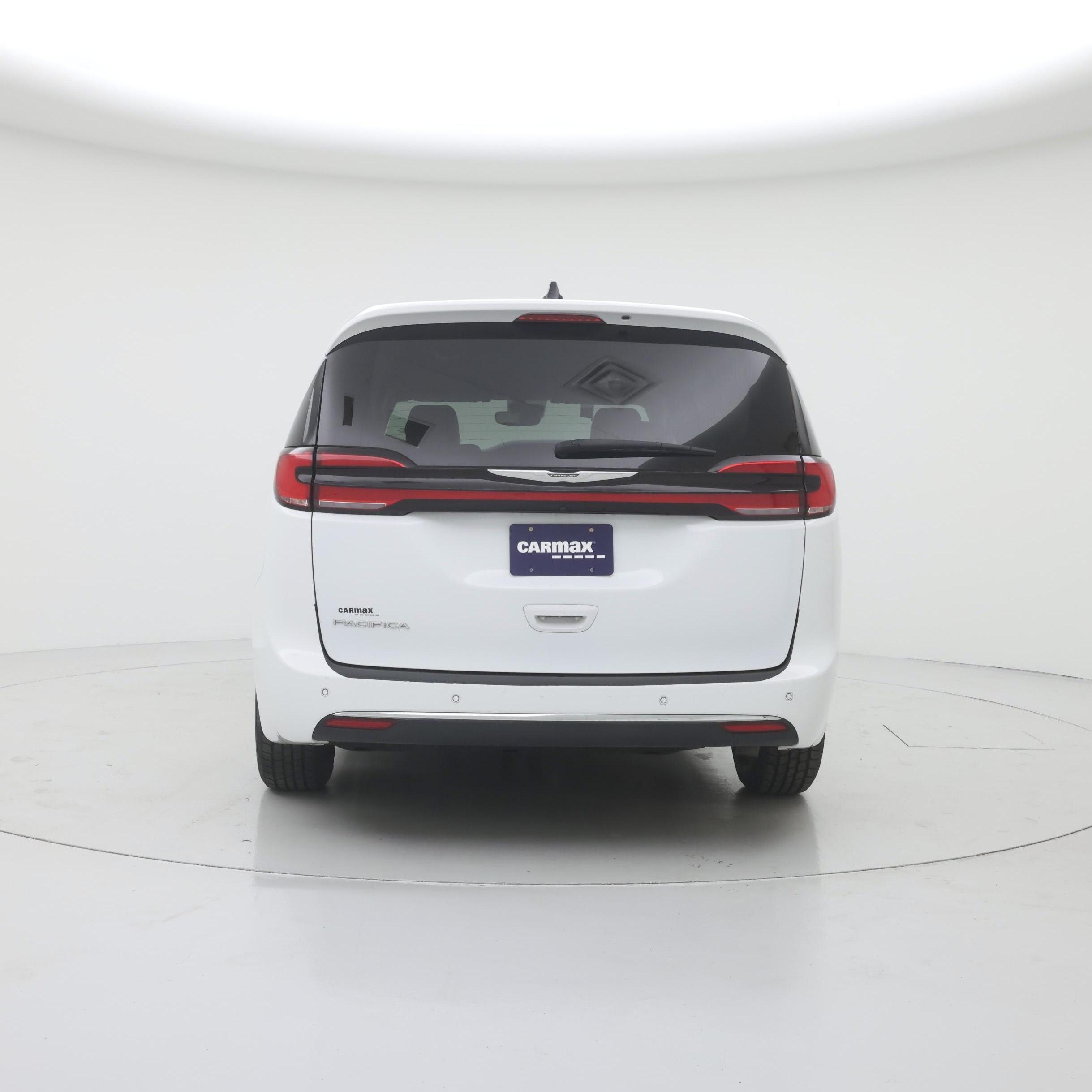 Thumbnail: 2023 Chrysler Pacifica - 6