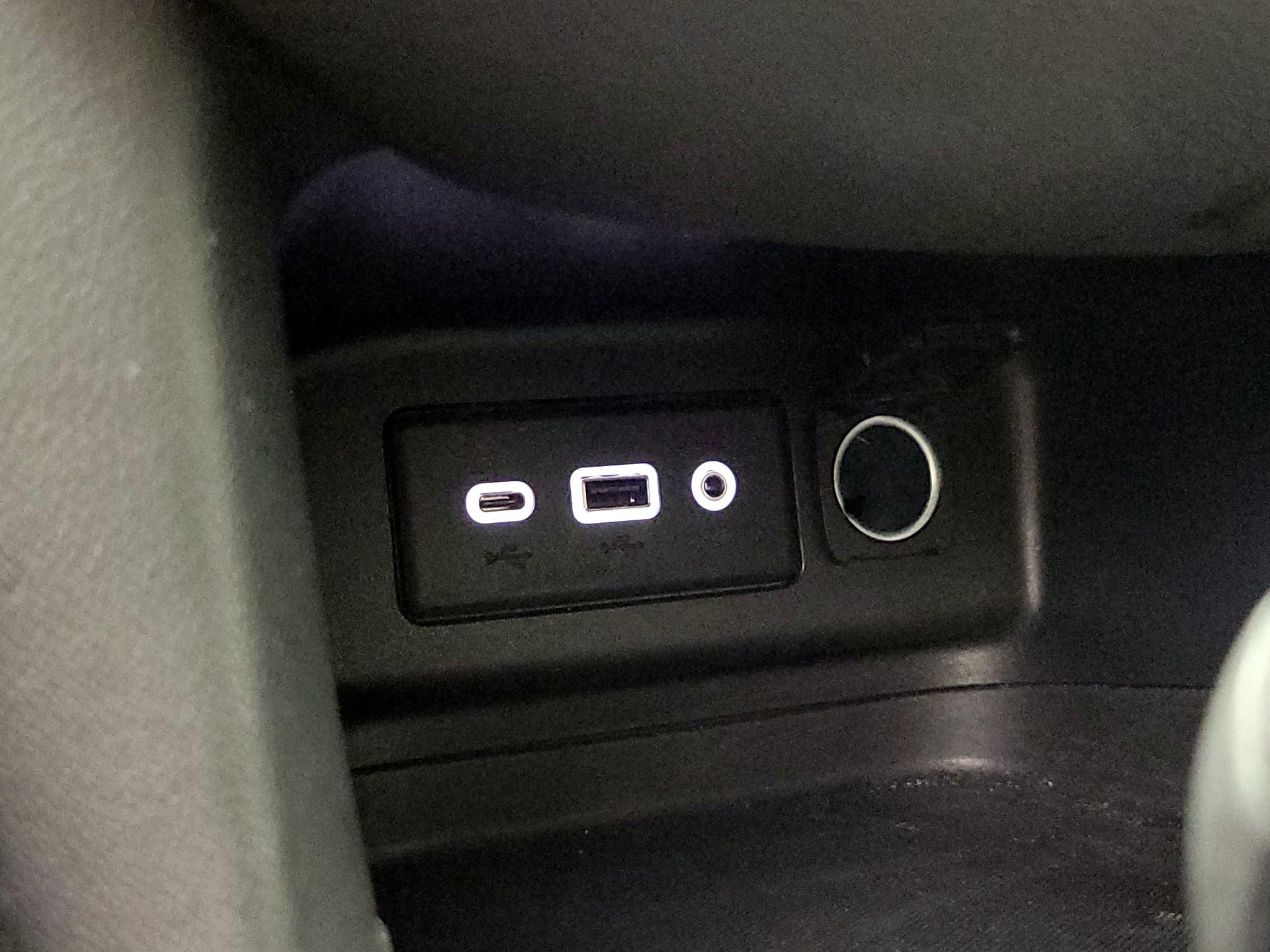 Thumbnail: 2023 Chevrolet Equinox - 18