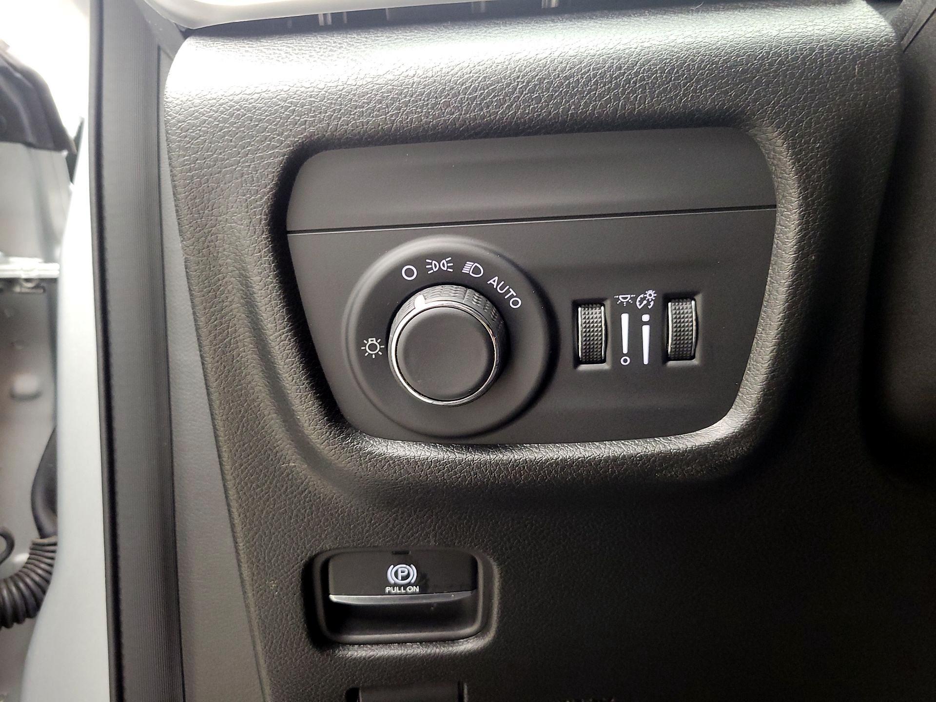 Thumbnail: 2023 Jeep Grand Cherokee L - 13