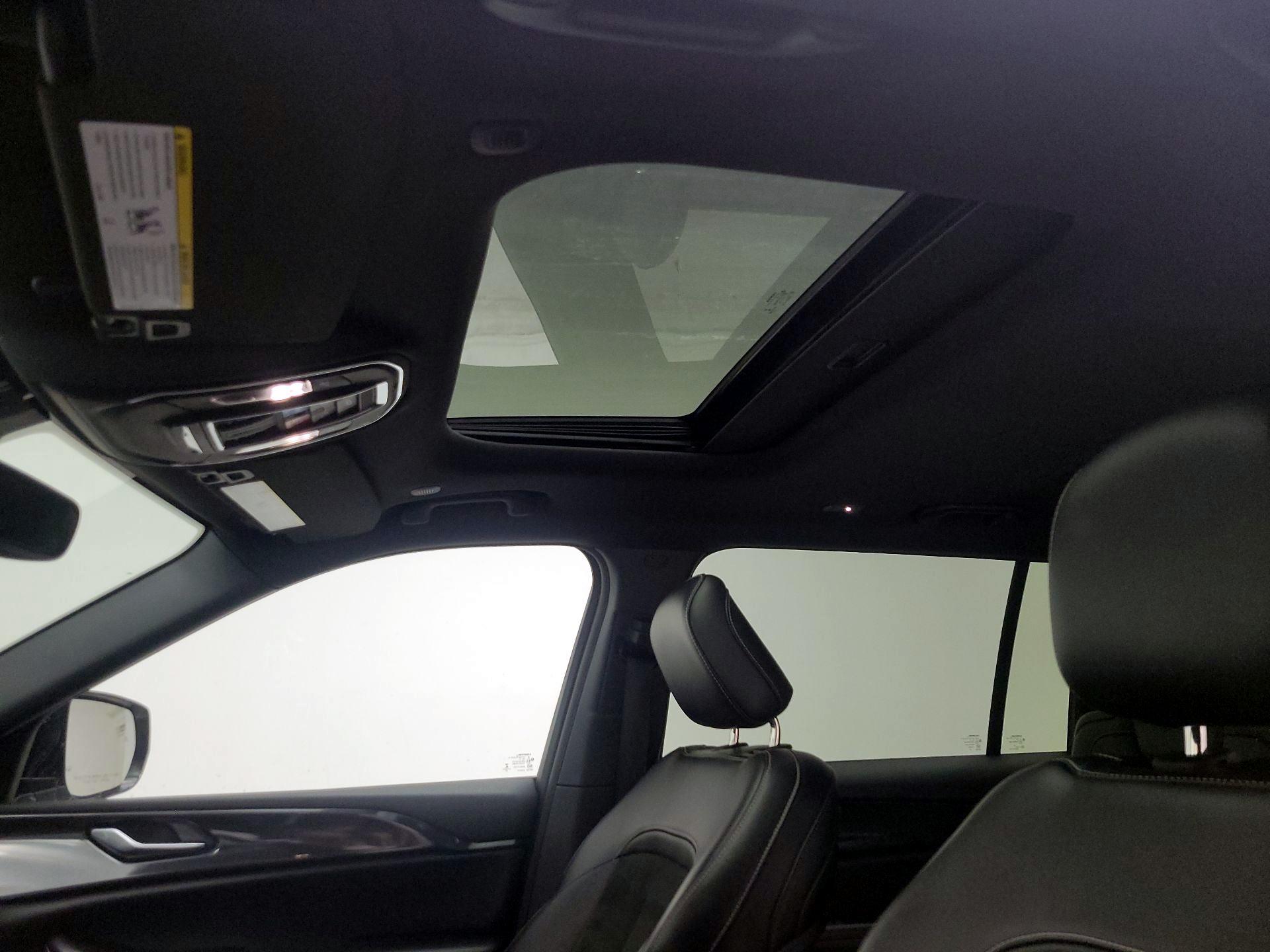 Thumbnail: 2023 Jeep Grand Cherokee L - 19