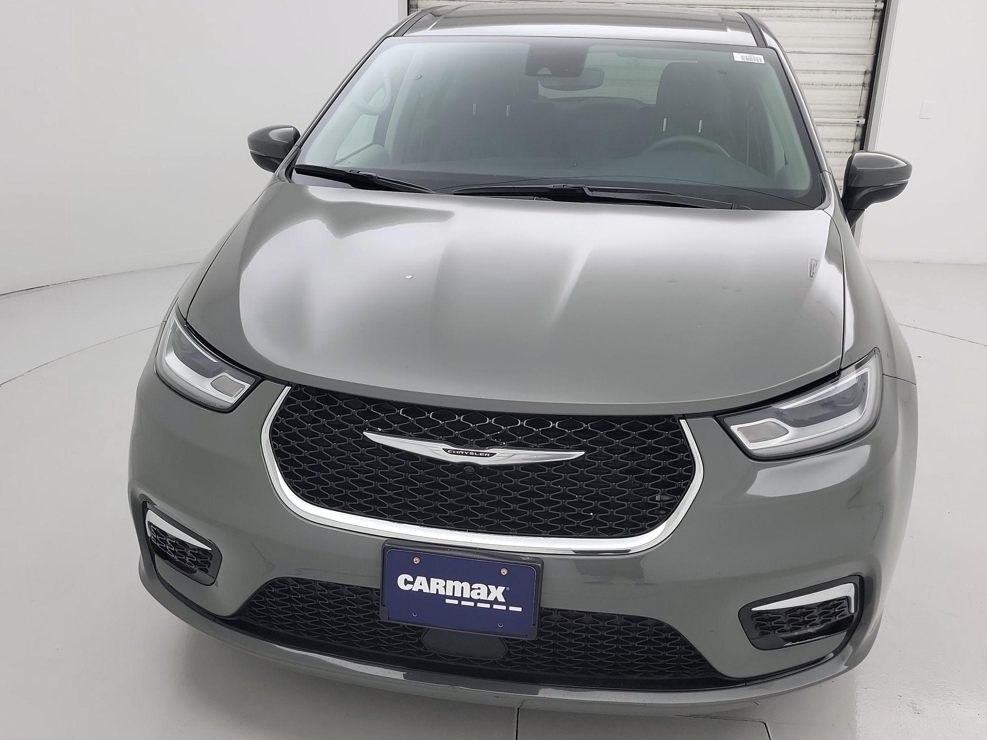 Thumbnail: 2023 Chrysler Pacifica - 2