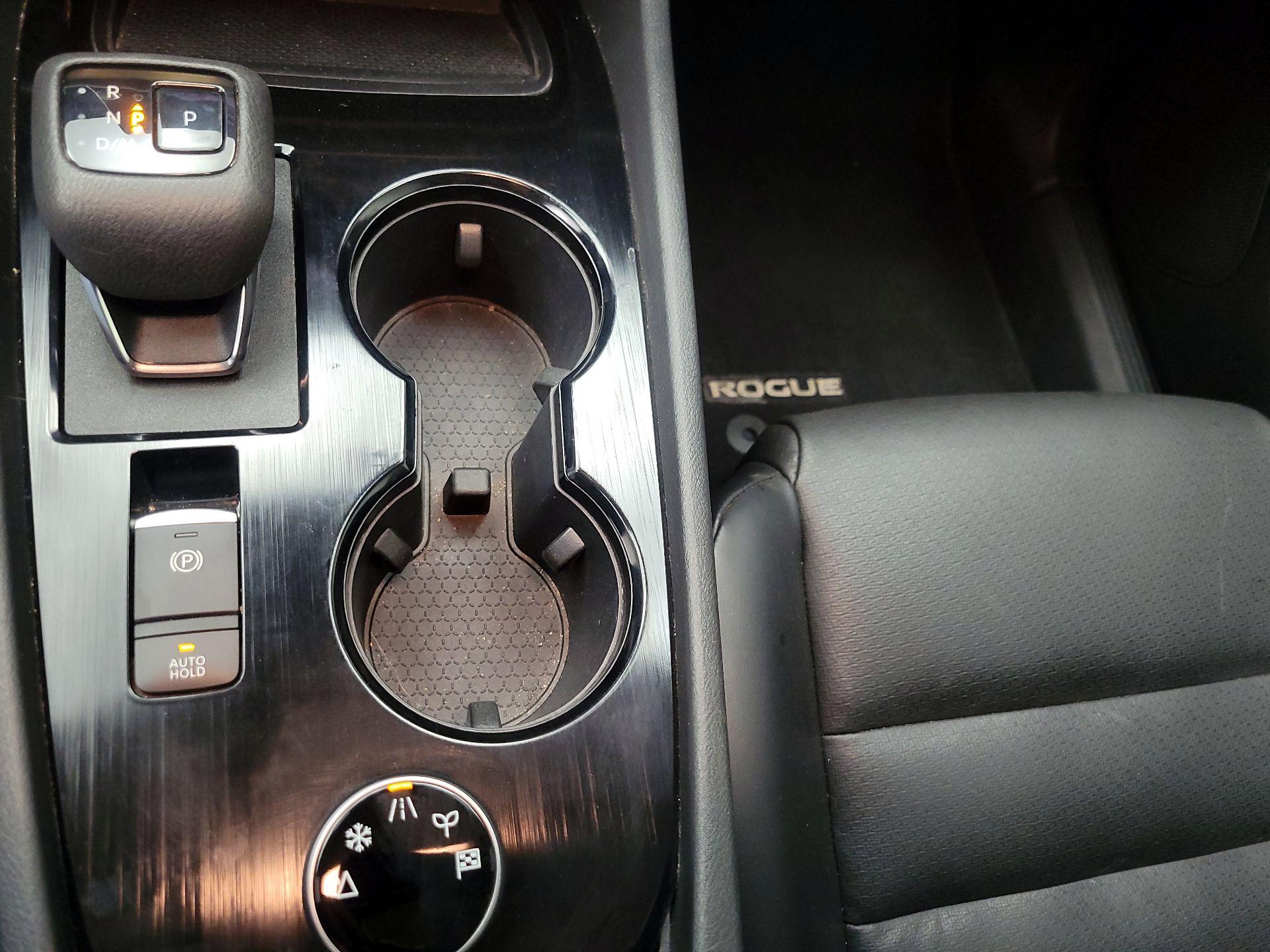 Thumbnail: 2023 Nissan Rogue - 17