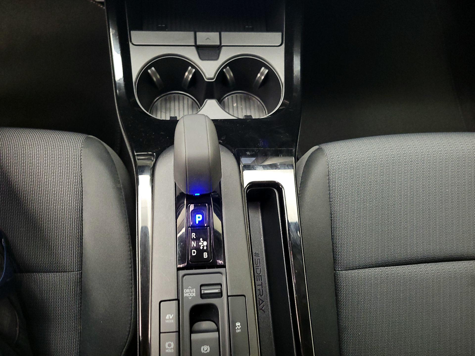 Thumbnail: 2025 Toyota Prius - 17