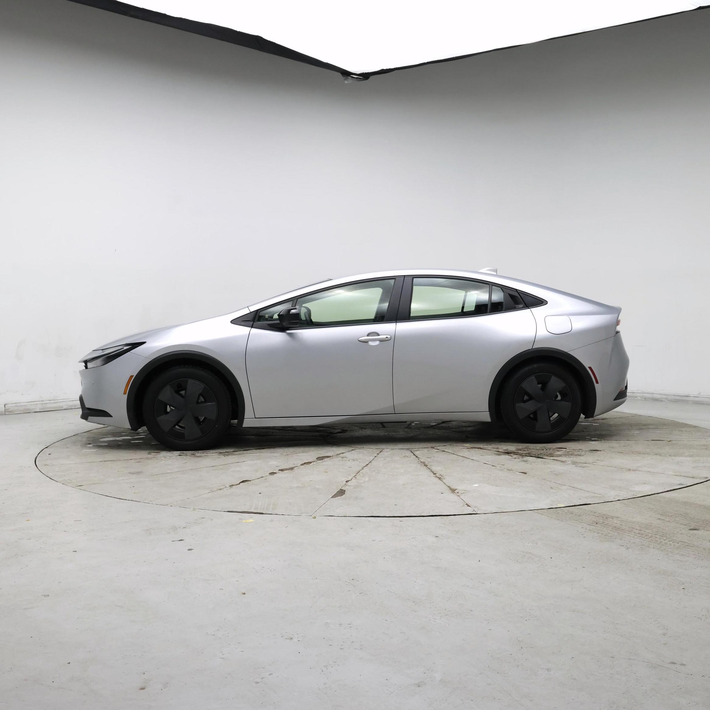 Thumbnail: 2025 Toyota Prius - 3