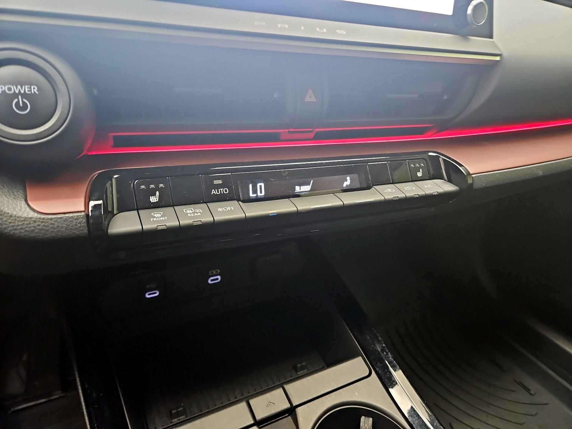 Thumbnail: 2024 Toyota Prius Prime - 16