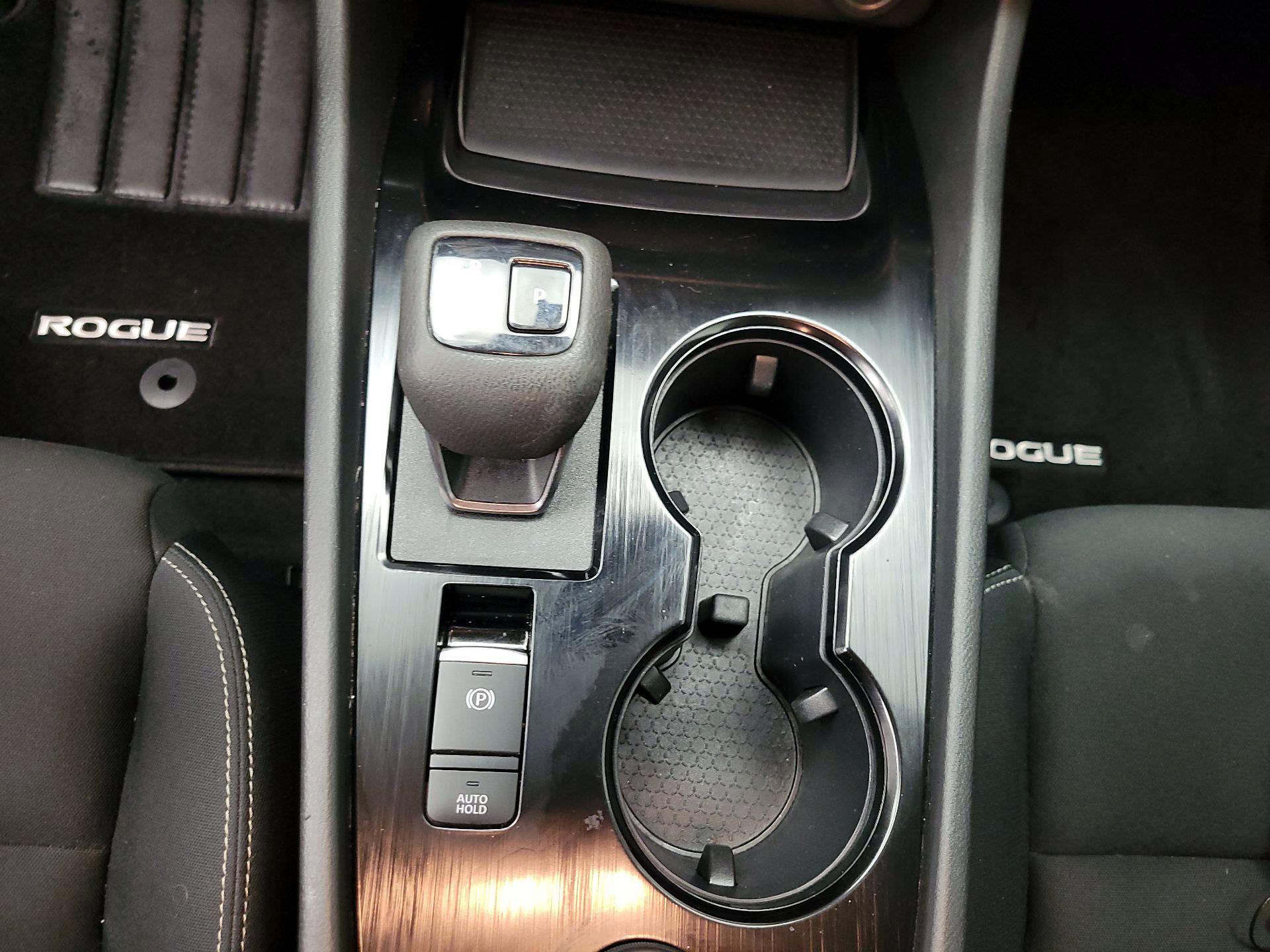 Thumbnail: 2023 Nissan Rogue - 17