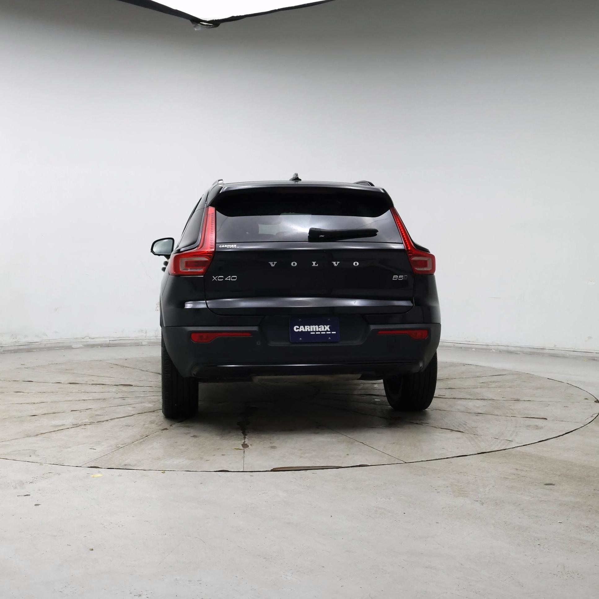 Thumbnail: 2025 Volvo XC40 - 6