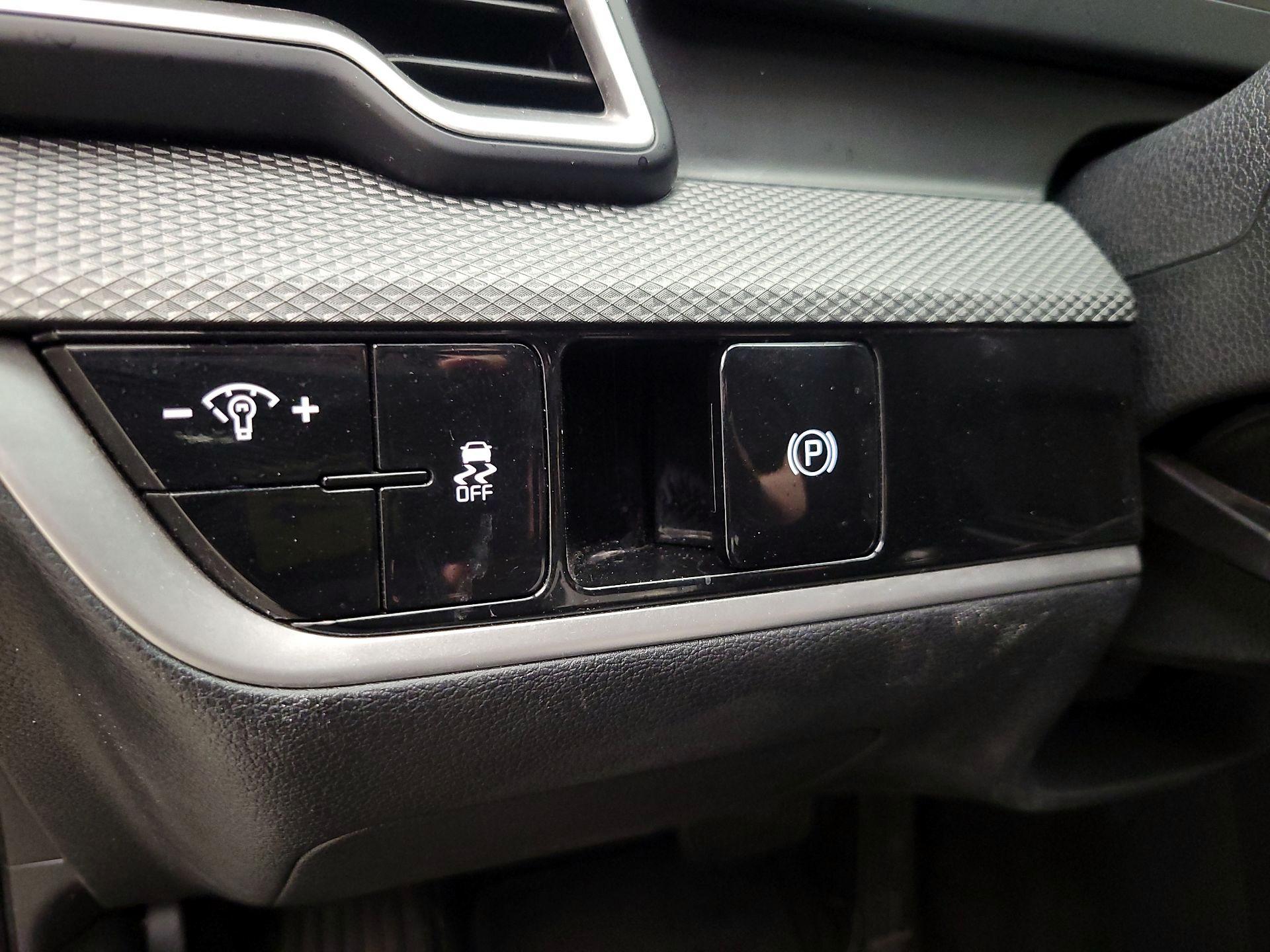 Thumbnail: 2024 Kia Sportage - 13