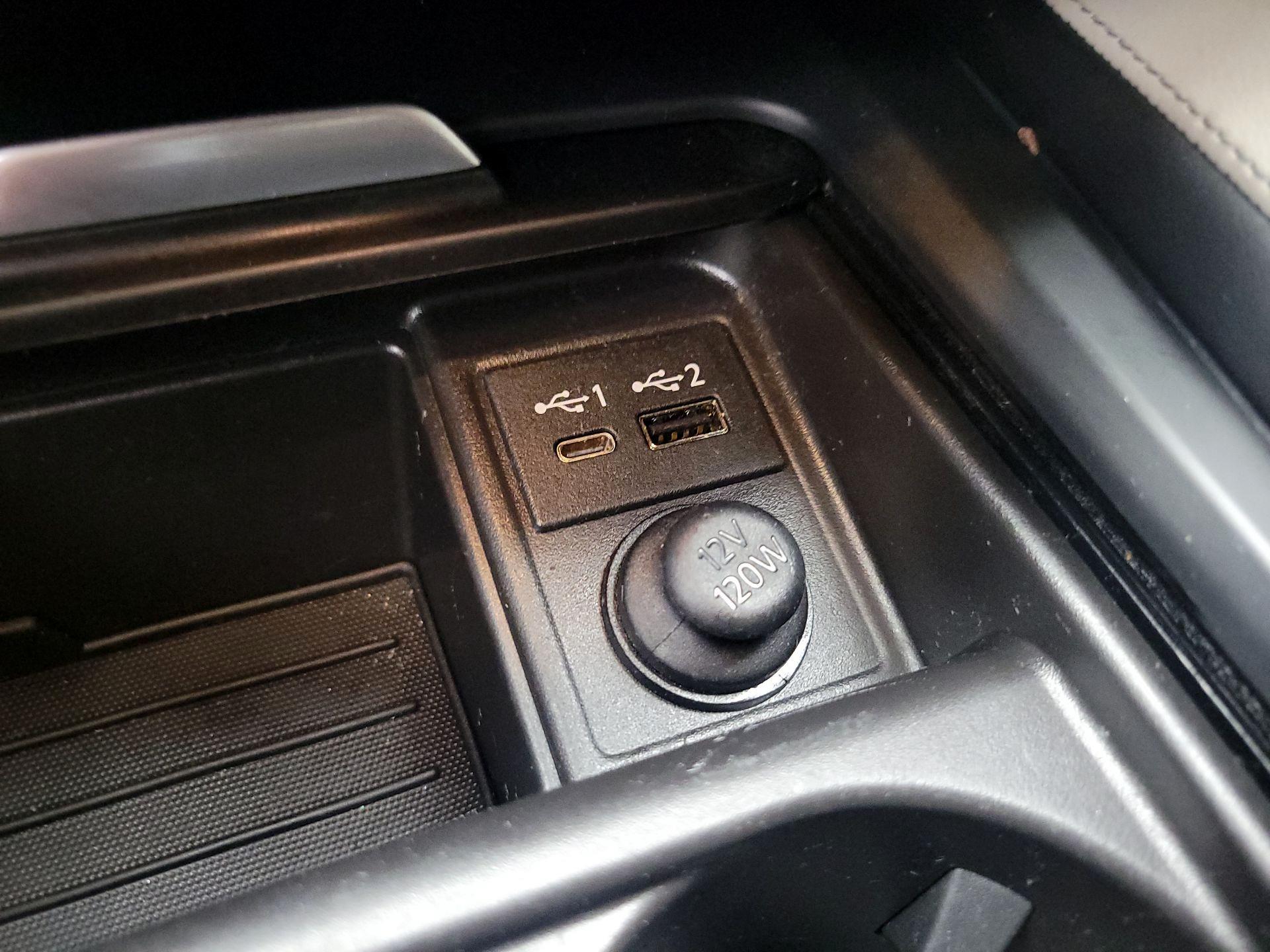 Thumbnail: 2023 INFINITI QX55 - 19