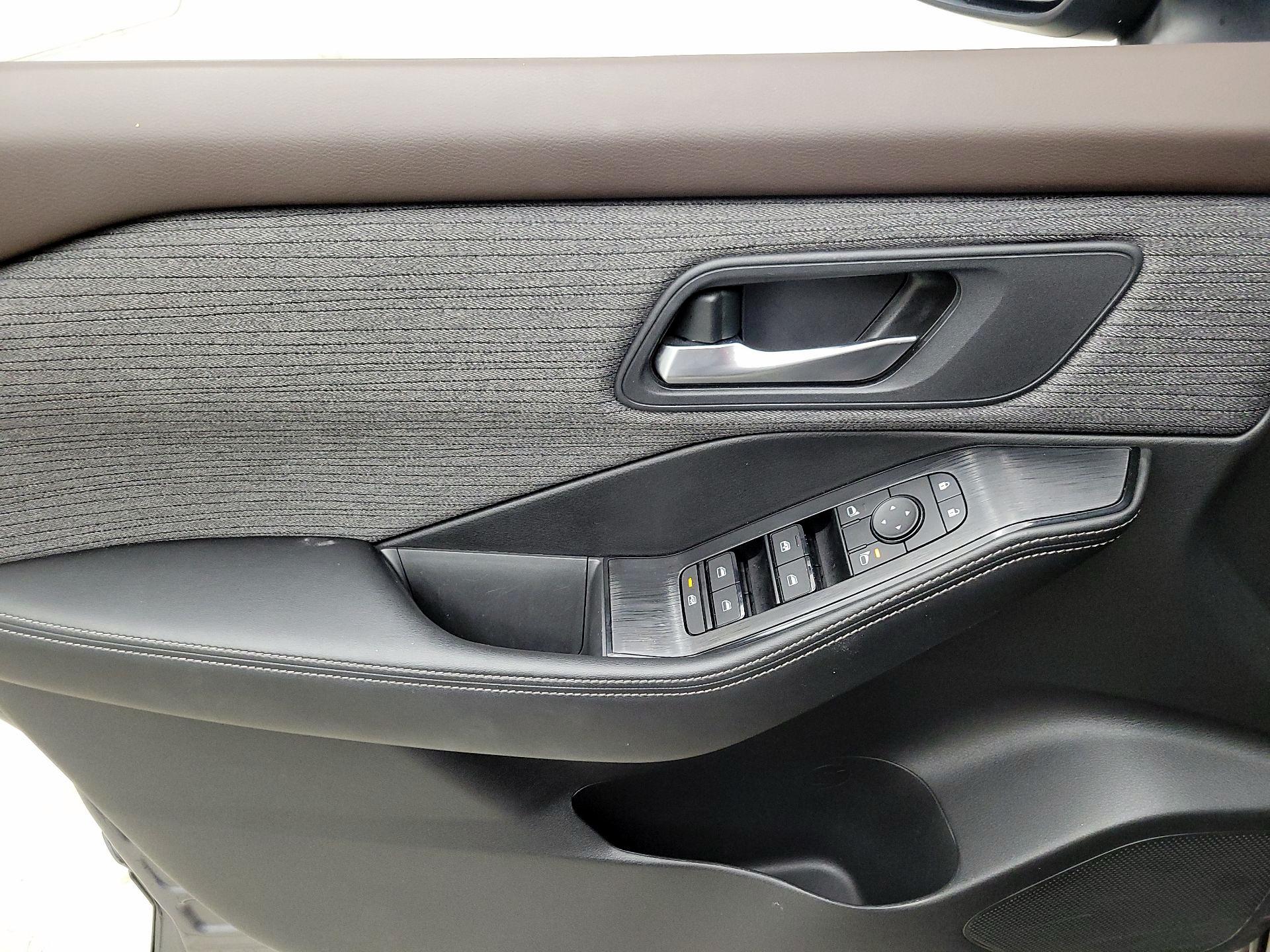 Thumbnail: 2023 Nissan Rogue - 12