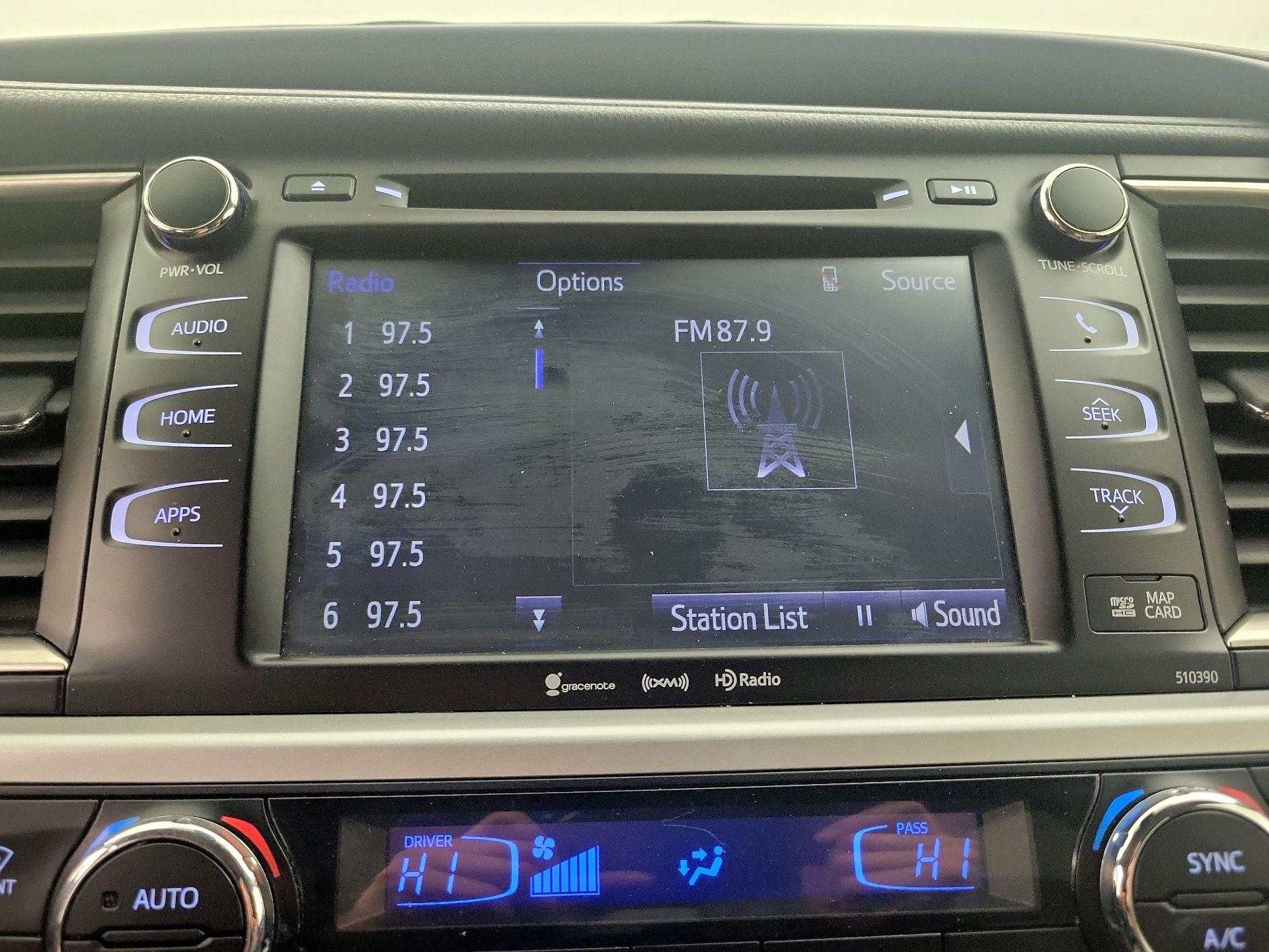 Thumbnail: 2019 Toyota Highlander - 15