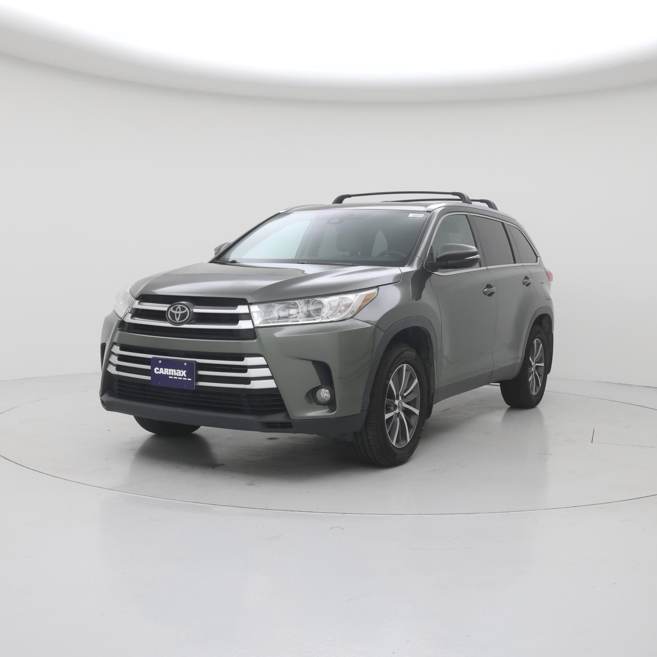 Thumbnail: 2019 Toyota Highlander - 4