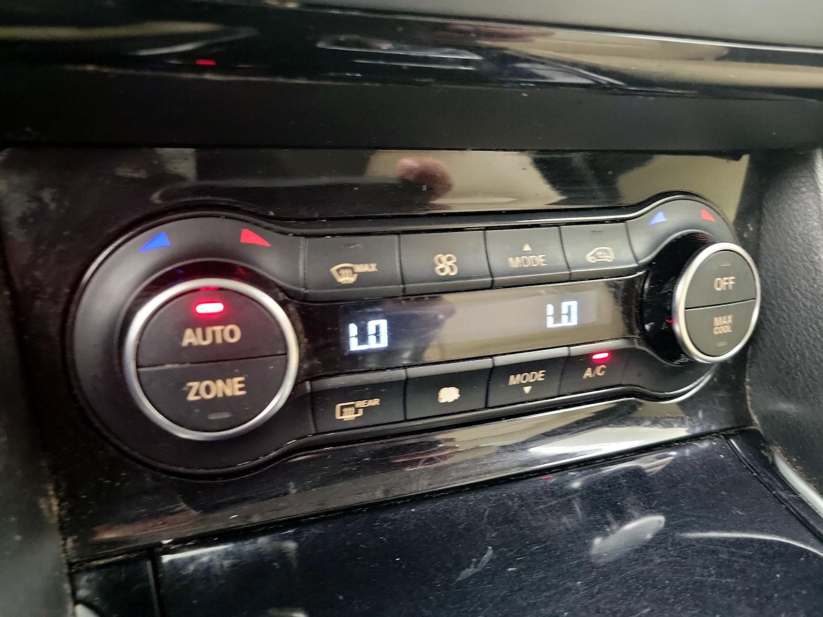 2017 INFINITI QX30 Premium - Photo 17