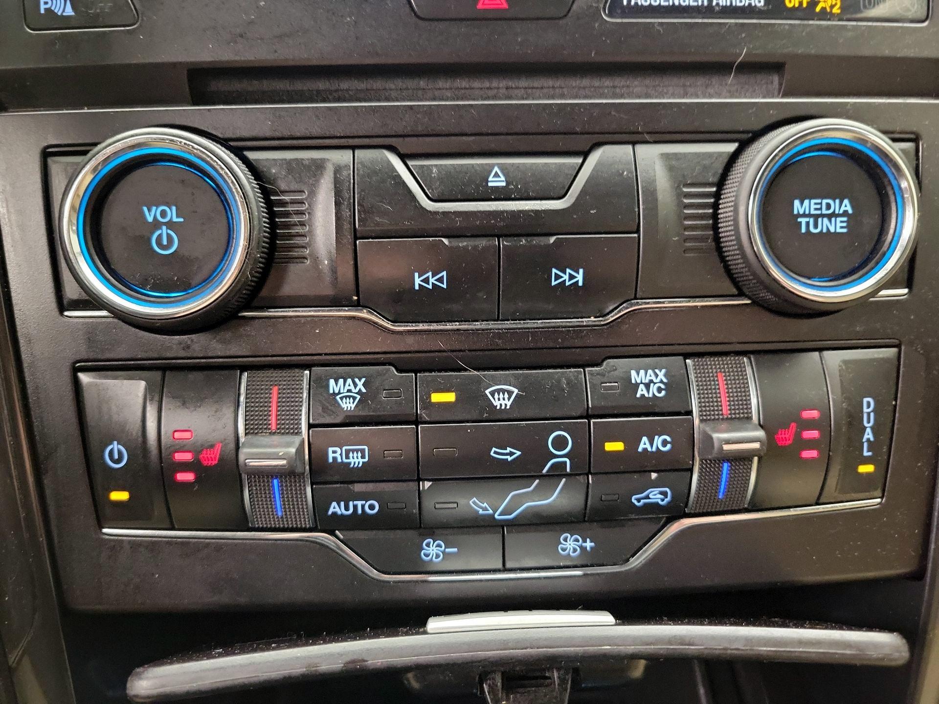 Thumbnail: 2017 Ford Explorer - 16