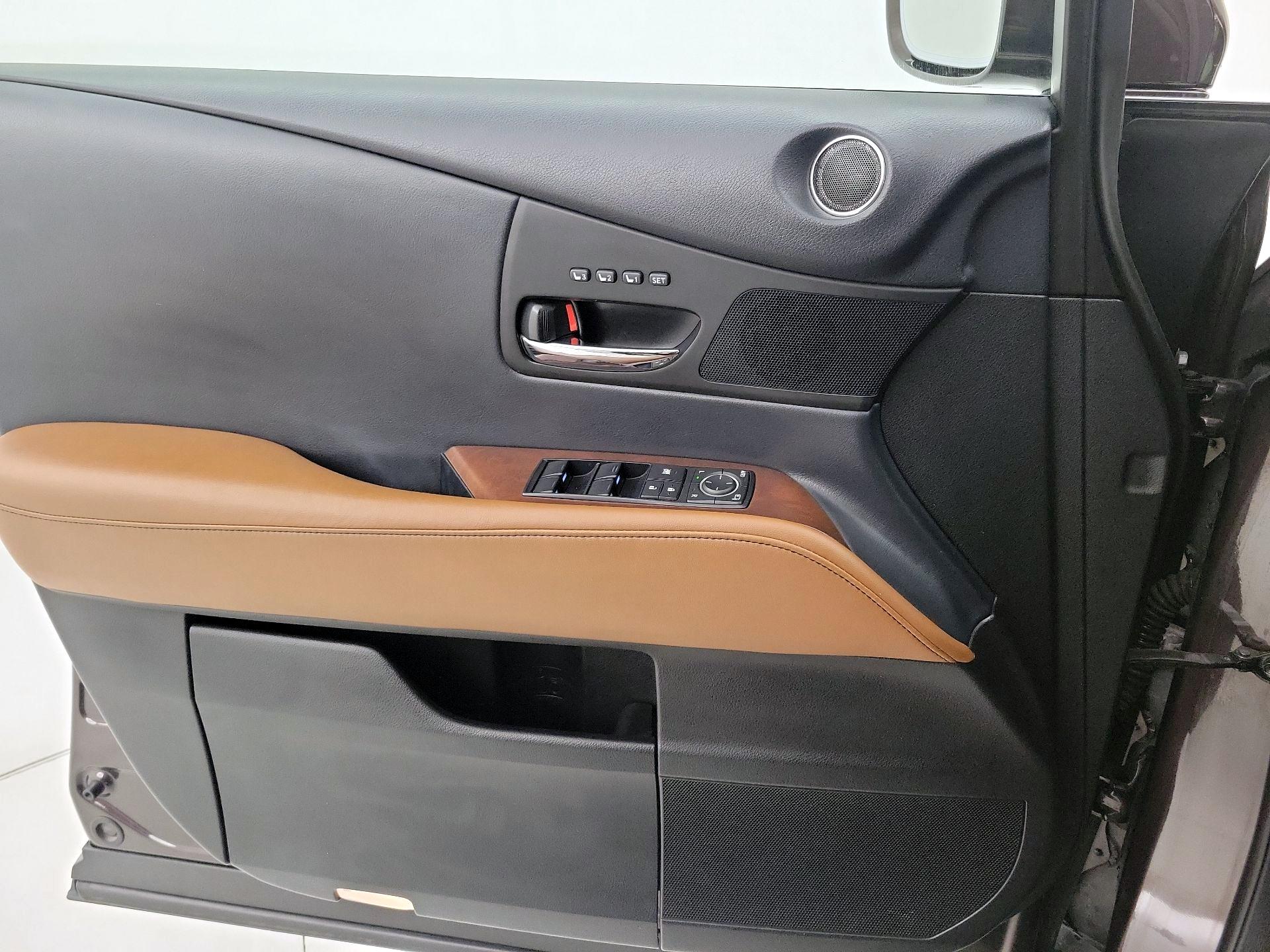 Thumbnail: 2015 Lexus RX - 12