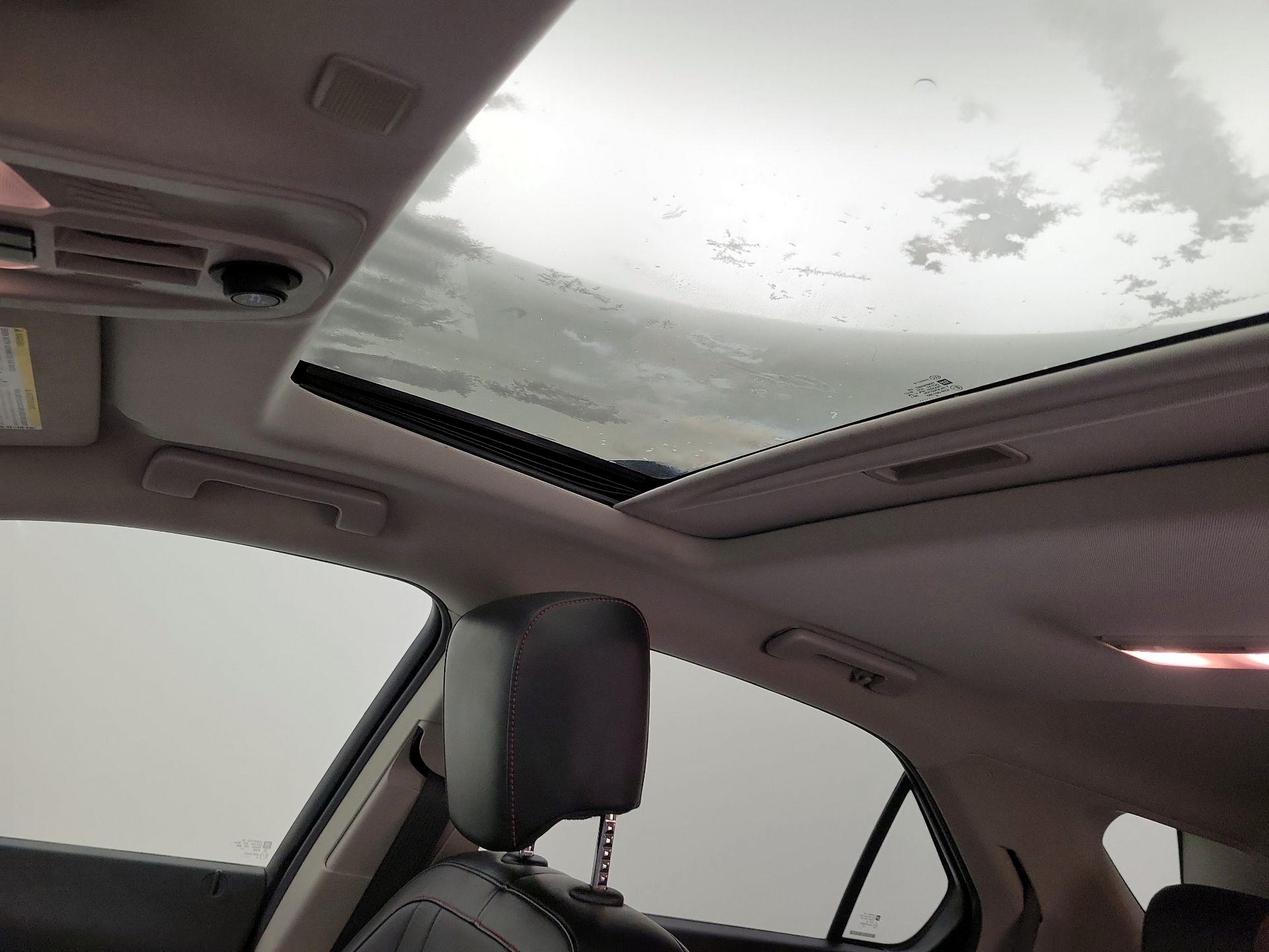 Thumbnail: 2017 Chevrolet Equinox - 18