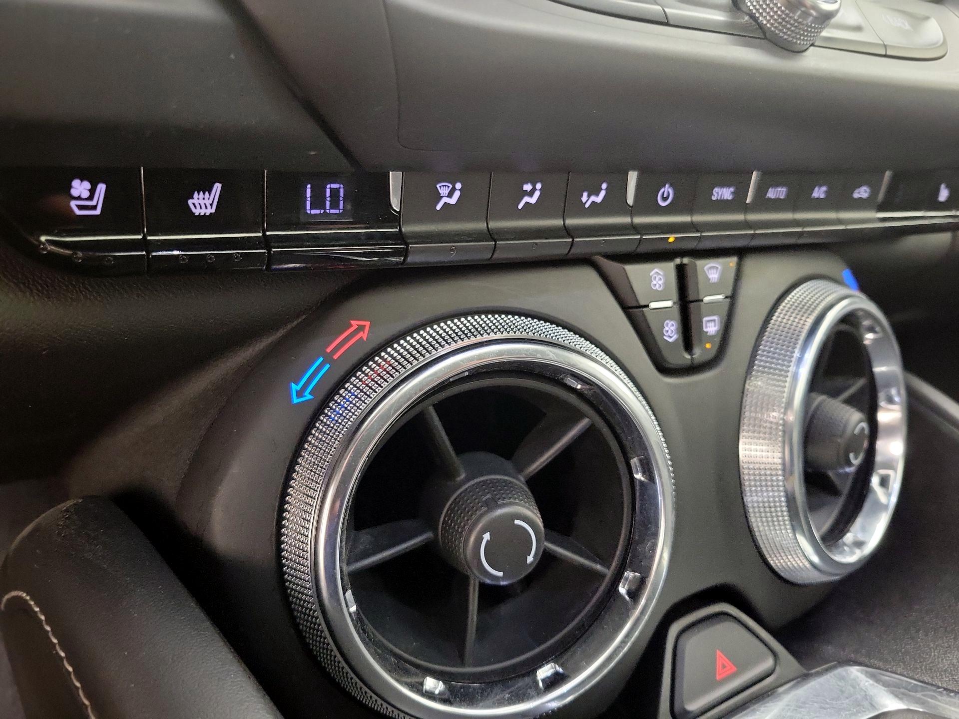 Thumbnail: 2019 Chevrolet Camaro - 16