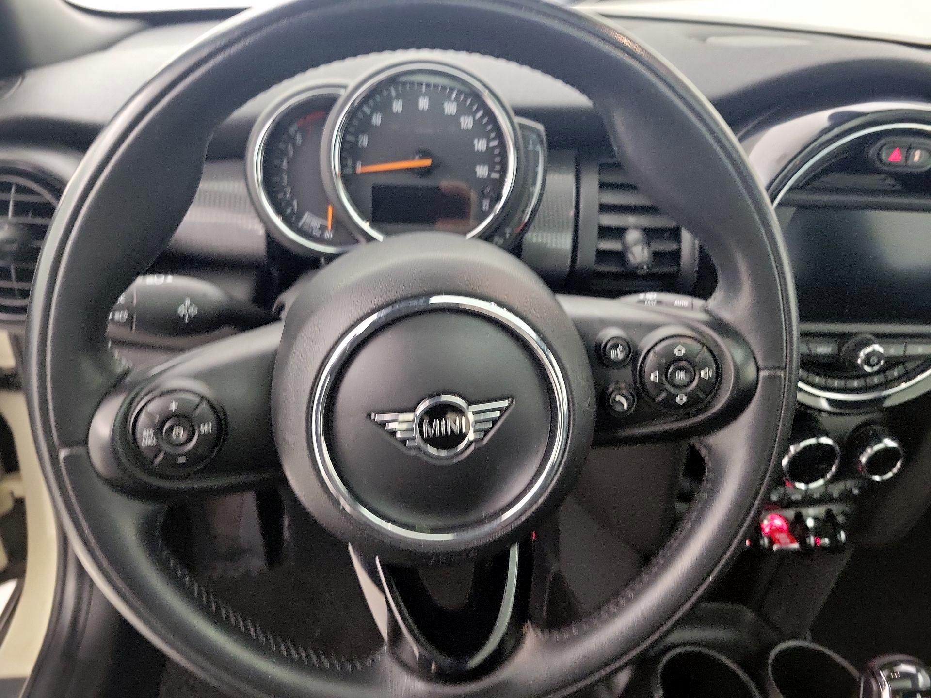 Thumbnail: 2021 MINI Cooper Hardtop - 10