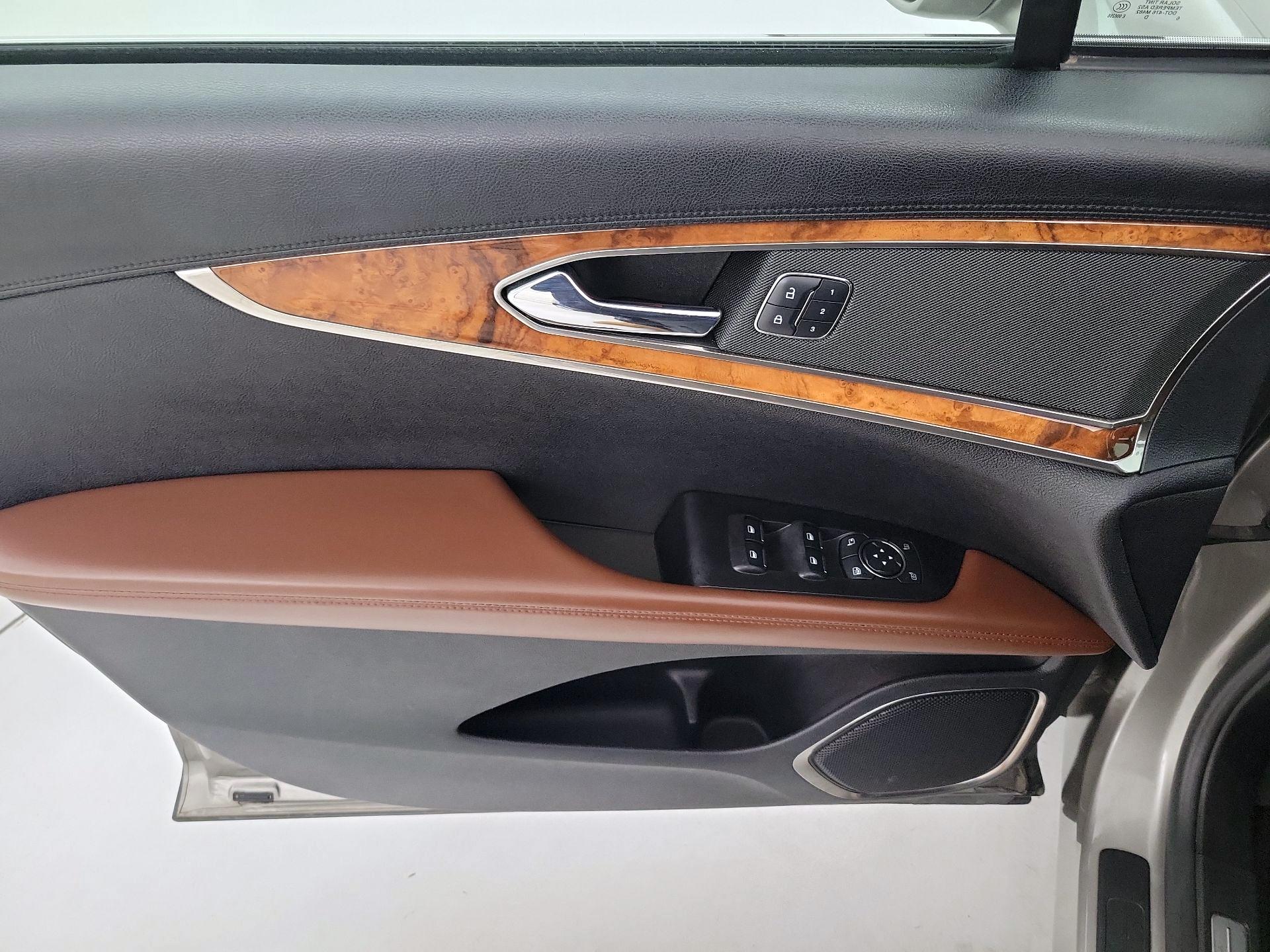 Thumbnail: 2016 Lincoln MKX - 12